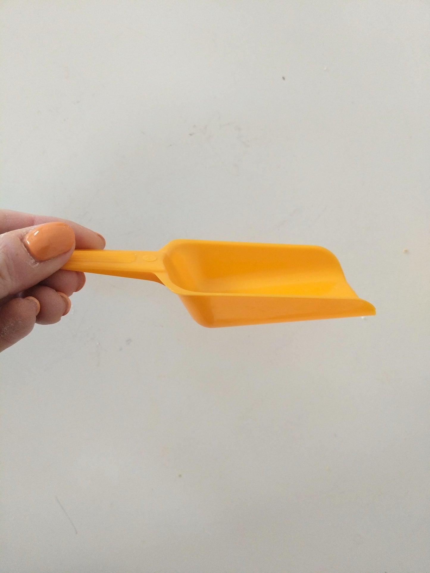 Cuillère doseuse en plastique de DBP Plastics à l'unité