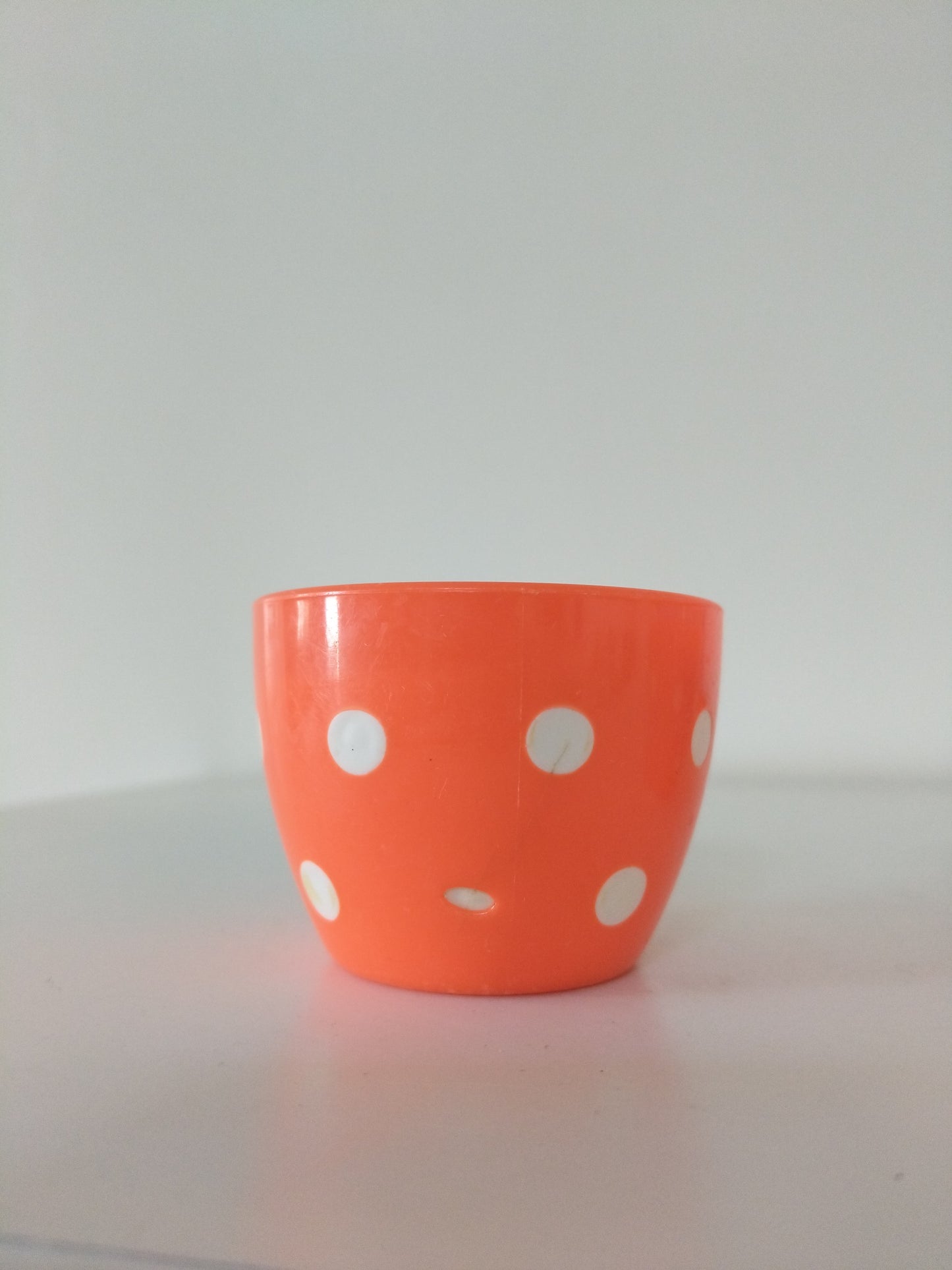 Dinette/ 4 tasses + sous-tasses en plastique