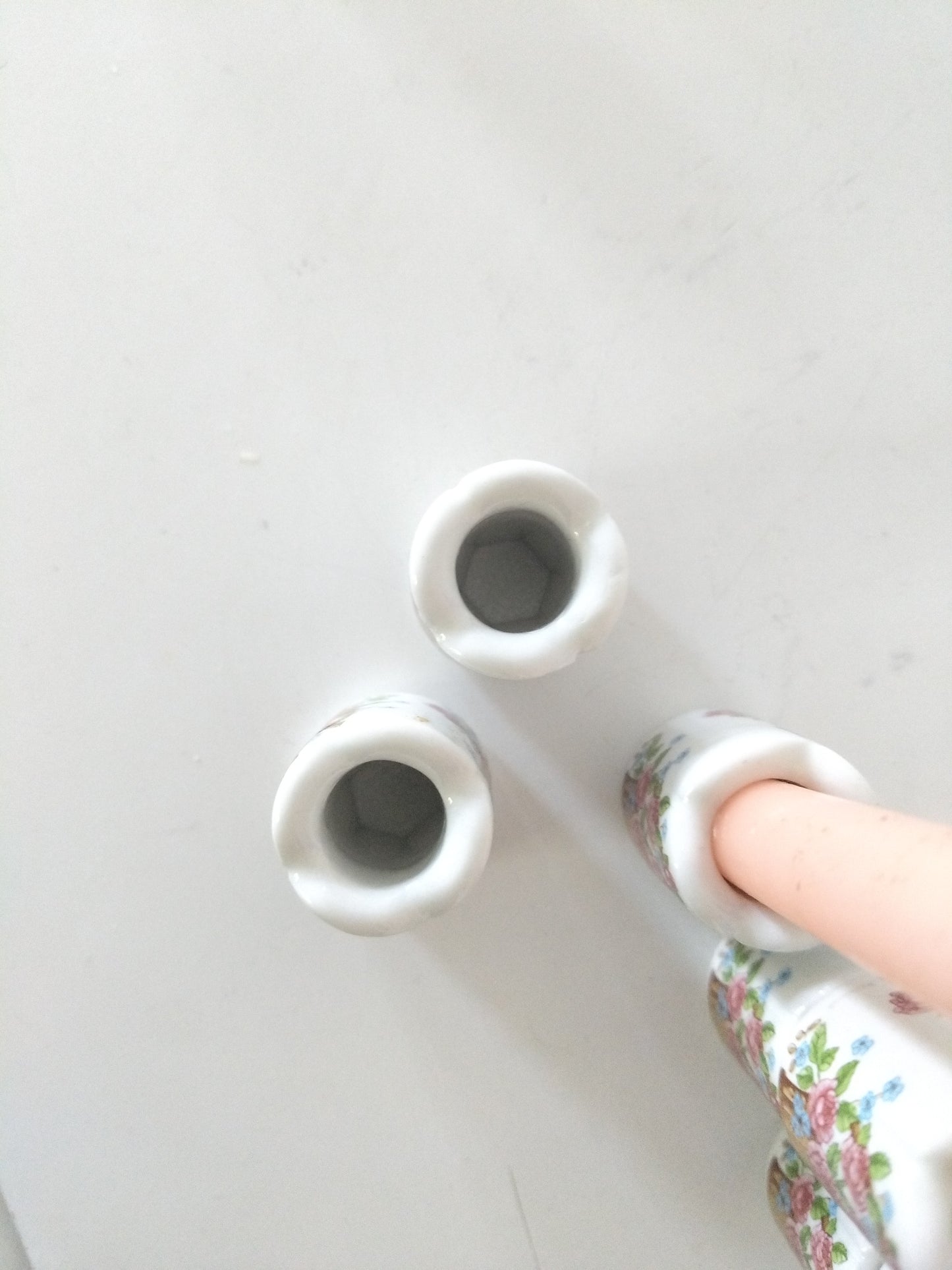 Ensemble de 2 mini-bougeoirs en porcelaine Funny Design motif fleurs