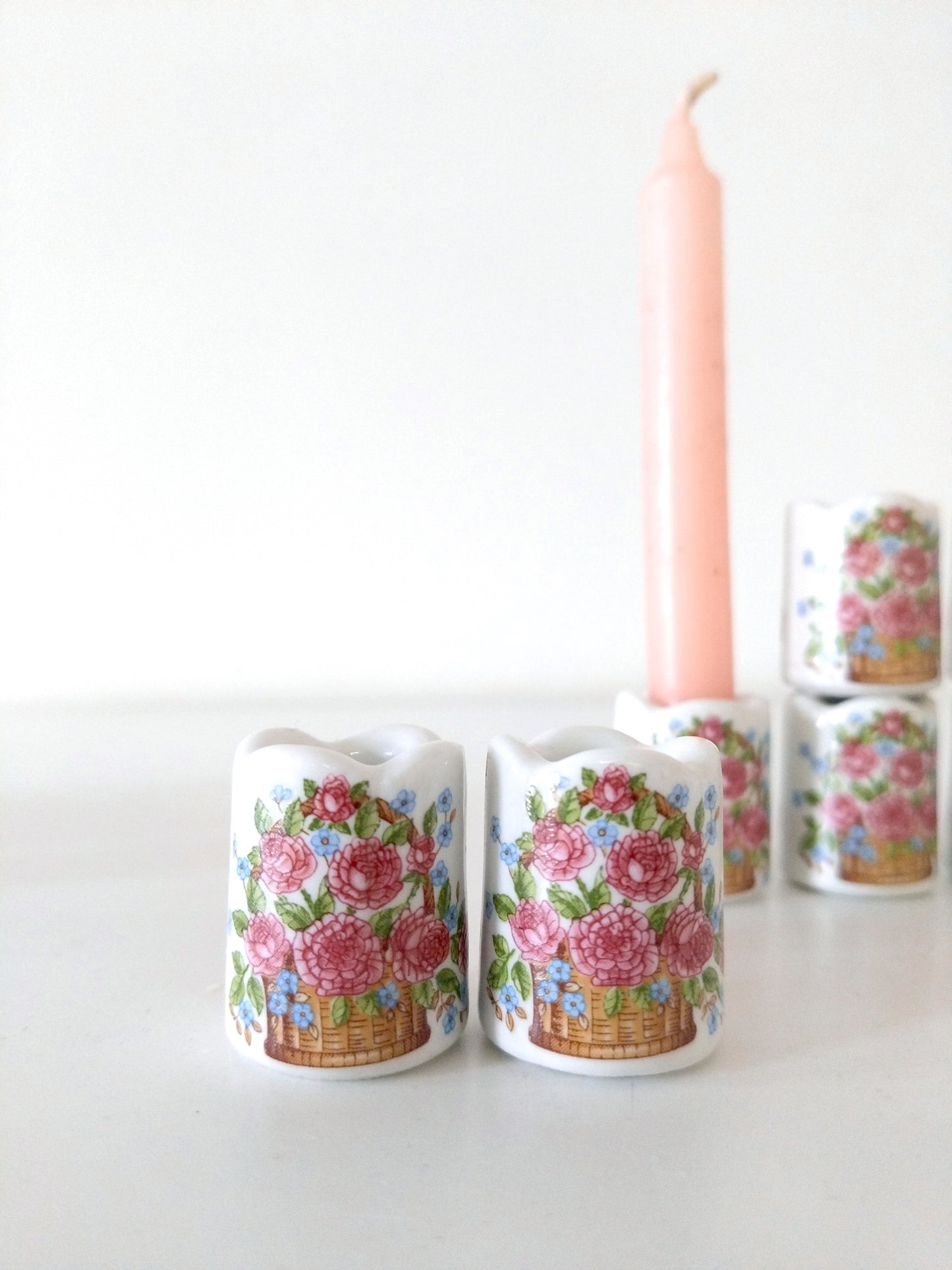 Ensemble de 2 mini-bougeoirs en porcelaine Funny Design motif fleurs