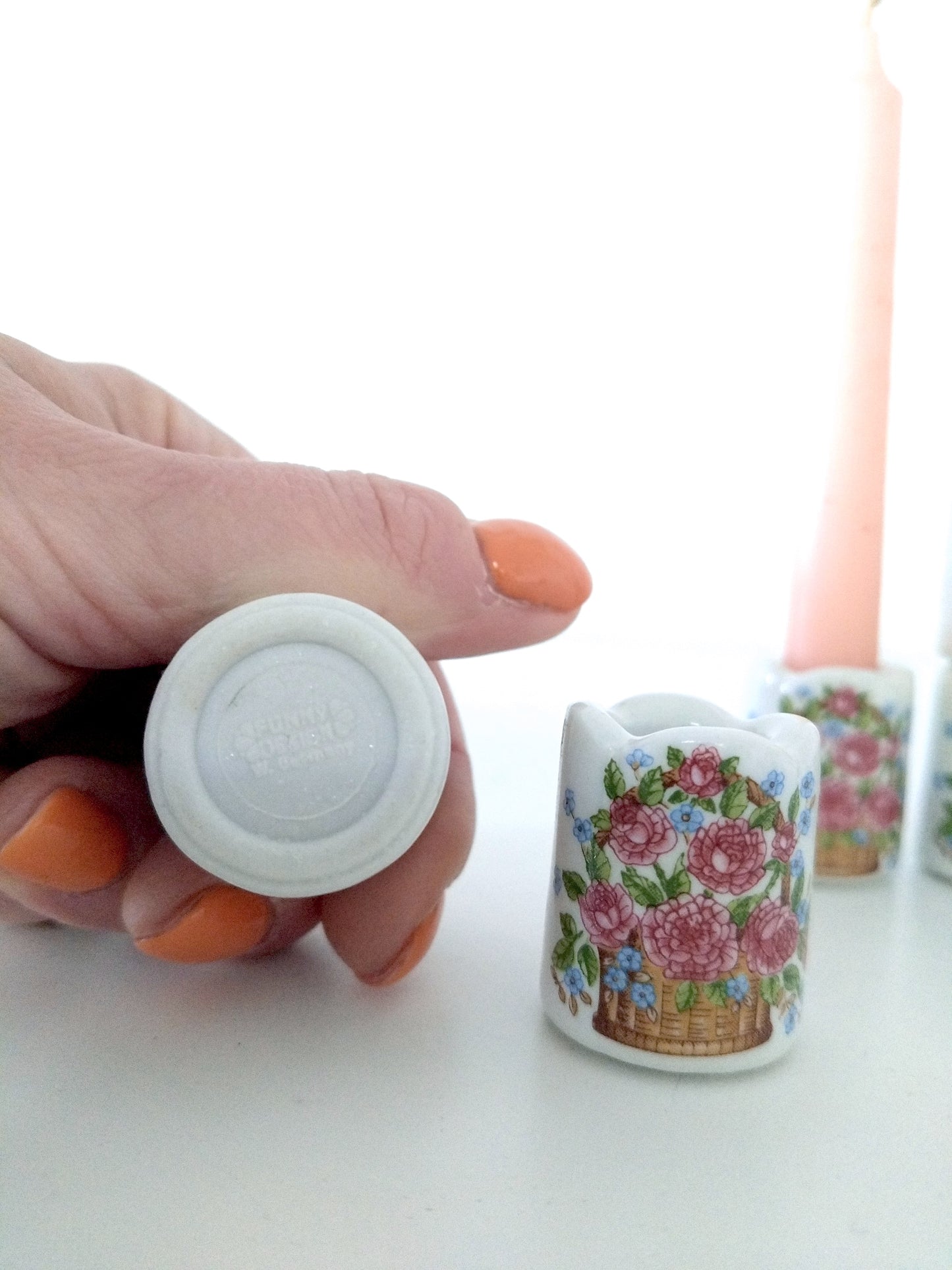 Ensemble de 2 mini-bougeoirs en porcelaine Funny Design motif fleurs