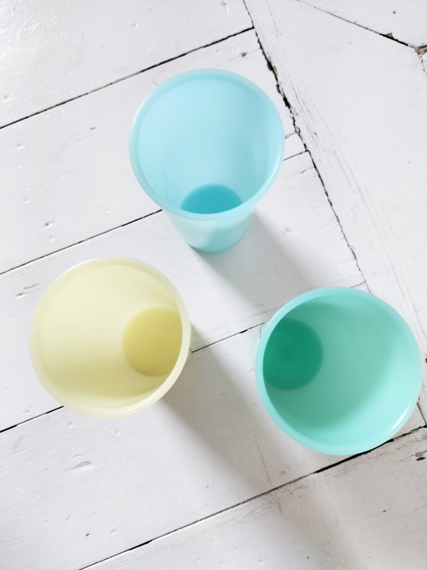 3 gobelets Tupperware pastel vintage