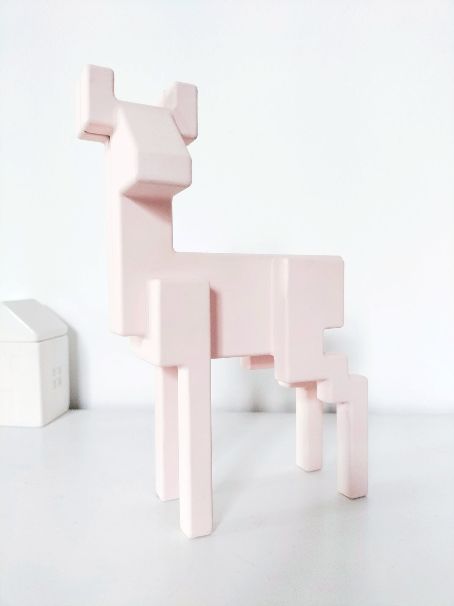 Cerf pixel par Monika Mulder pour ikea 2003