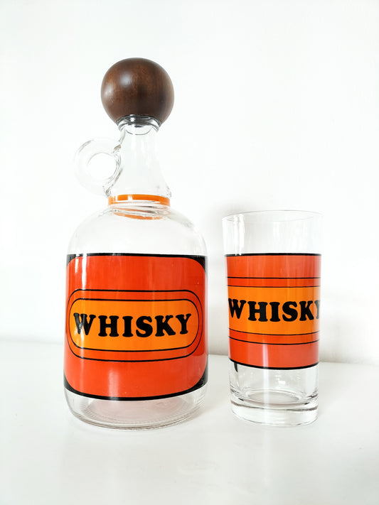 Bouteille et verre whisky