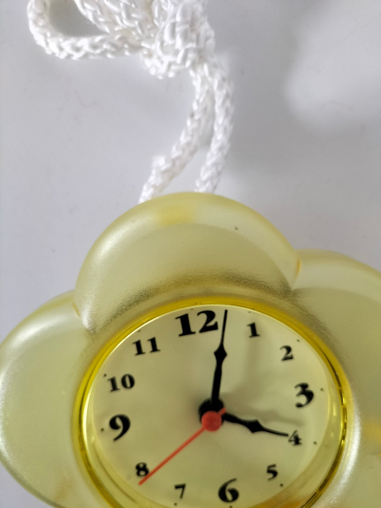 Petite horloge de salle de bain murale ou à poser