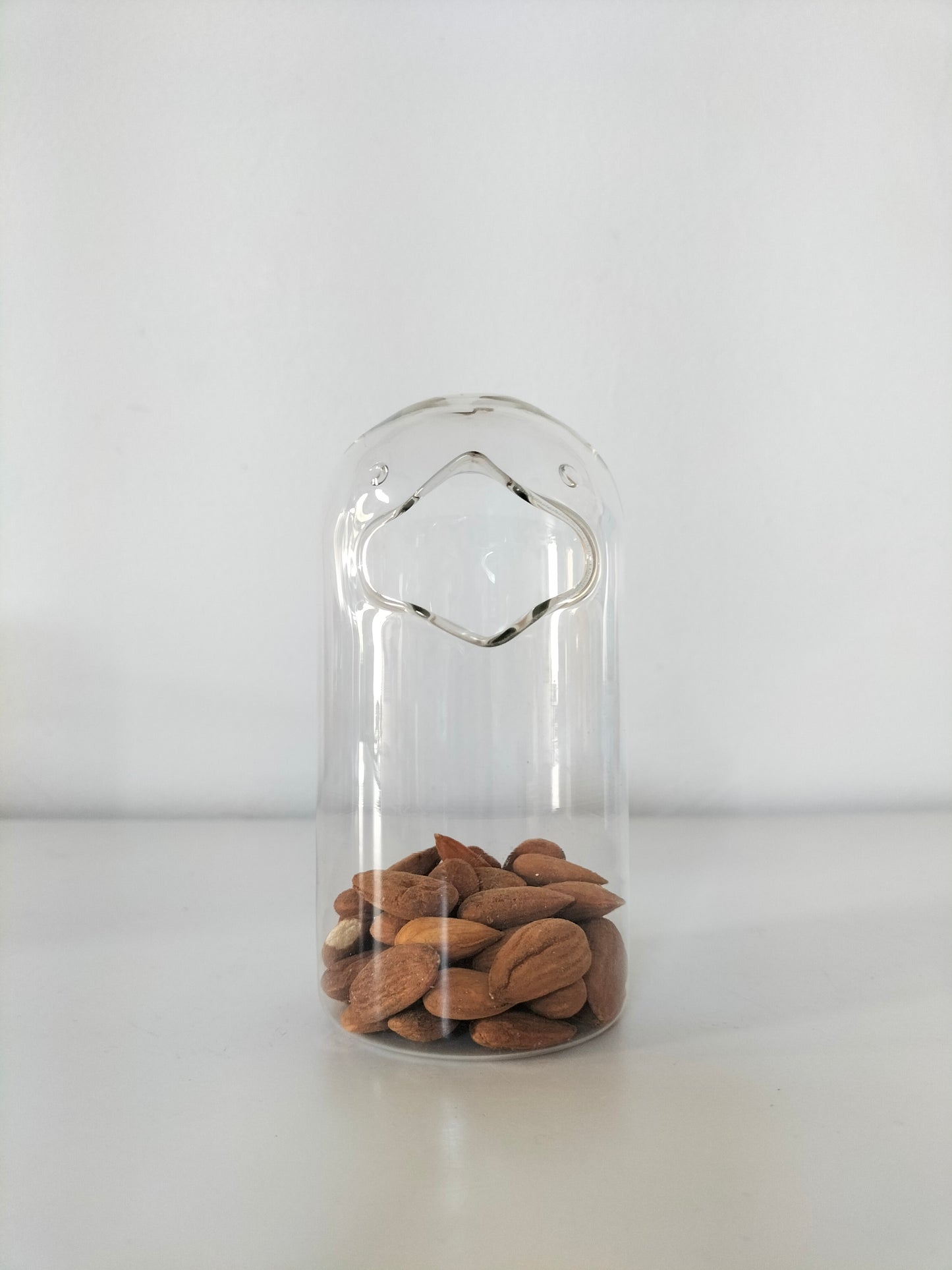 "The Feeder" (for people) distributeur oiseau en verre