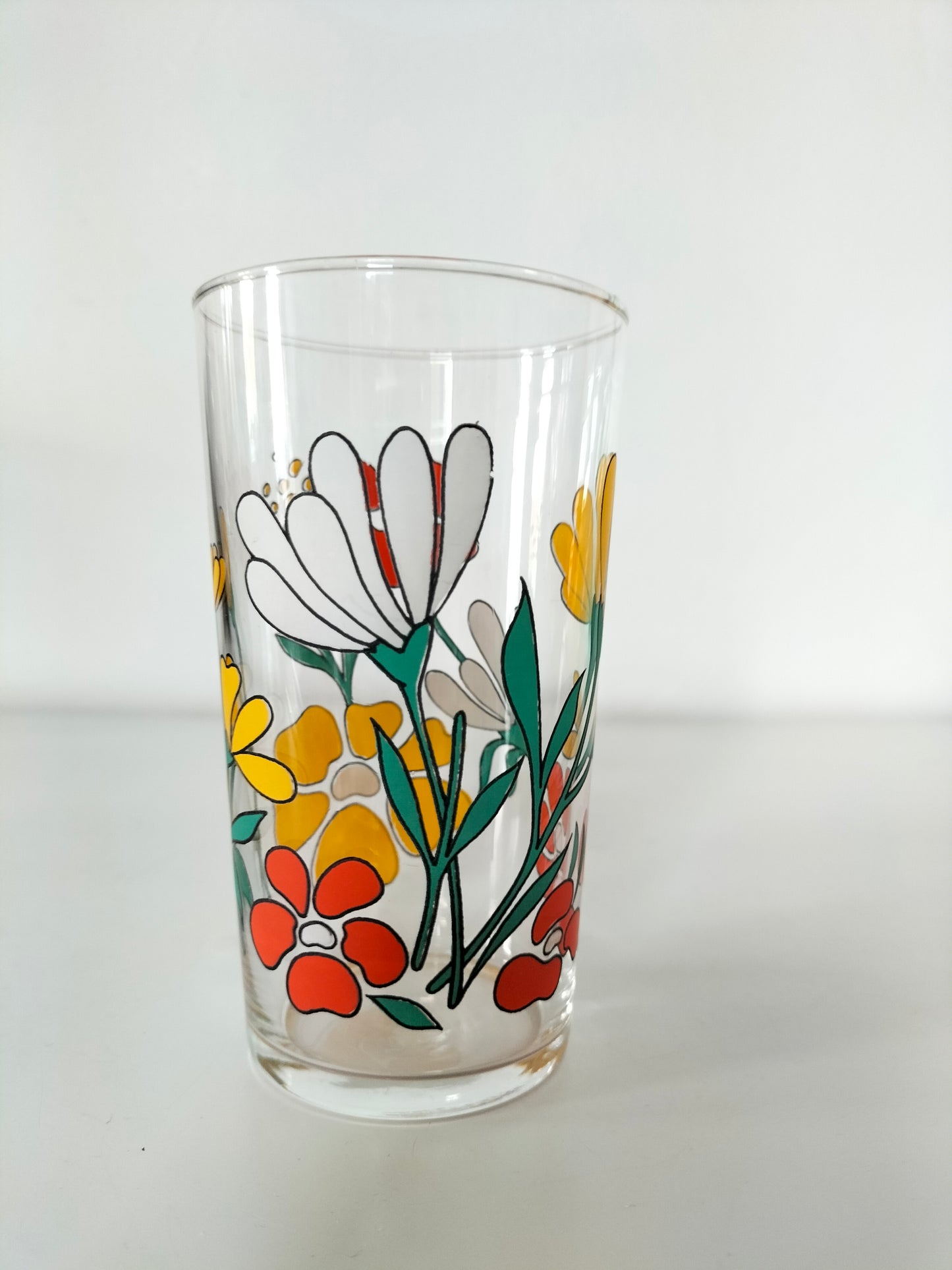 Duo de verres décor fleuri