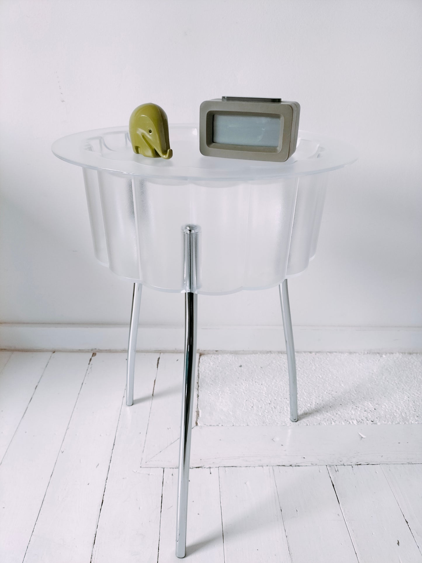 Table d'appoint Hatten par Elhen Johansson pour Ikea 90's