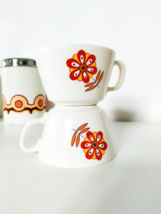 Duo de tasses Boch