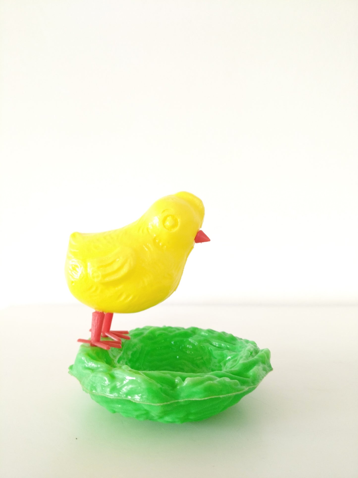Déco de Pâques/ jouet poussin en plastique - cetaitmieuxavant