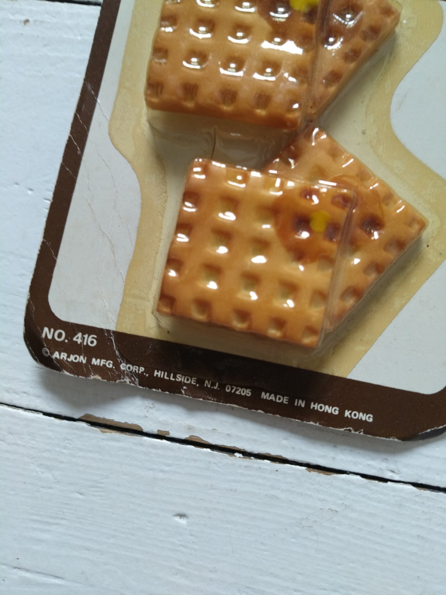 Duo de magnets gaufres ou pommes d'amour Arjon Hong Kong 1985 au choix