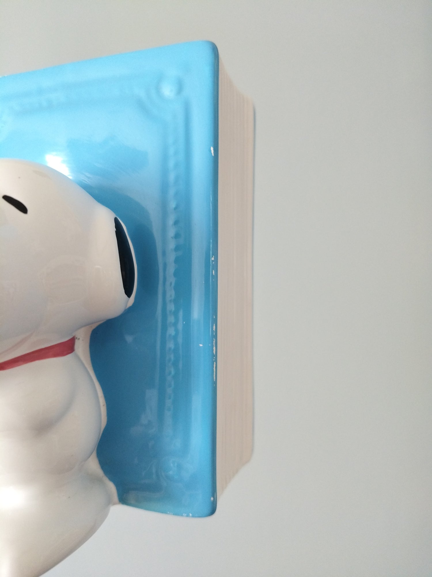 Tirelire Snoopy saxophoniste livre en céramique Peanuts United Feature Syndicate Denz - cetaitmieuxavant
