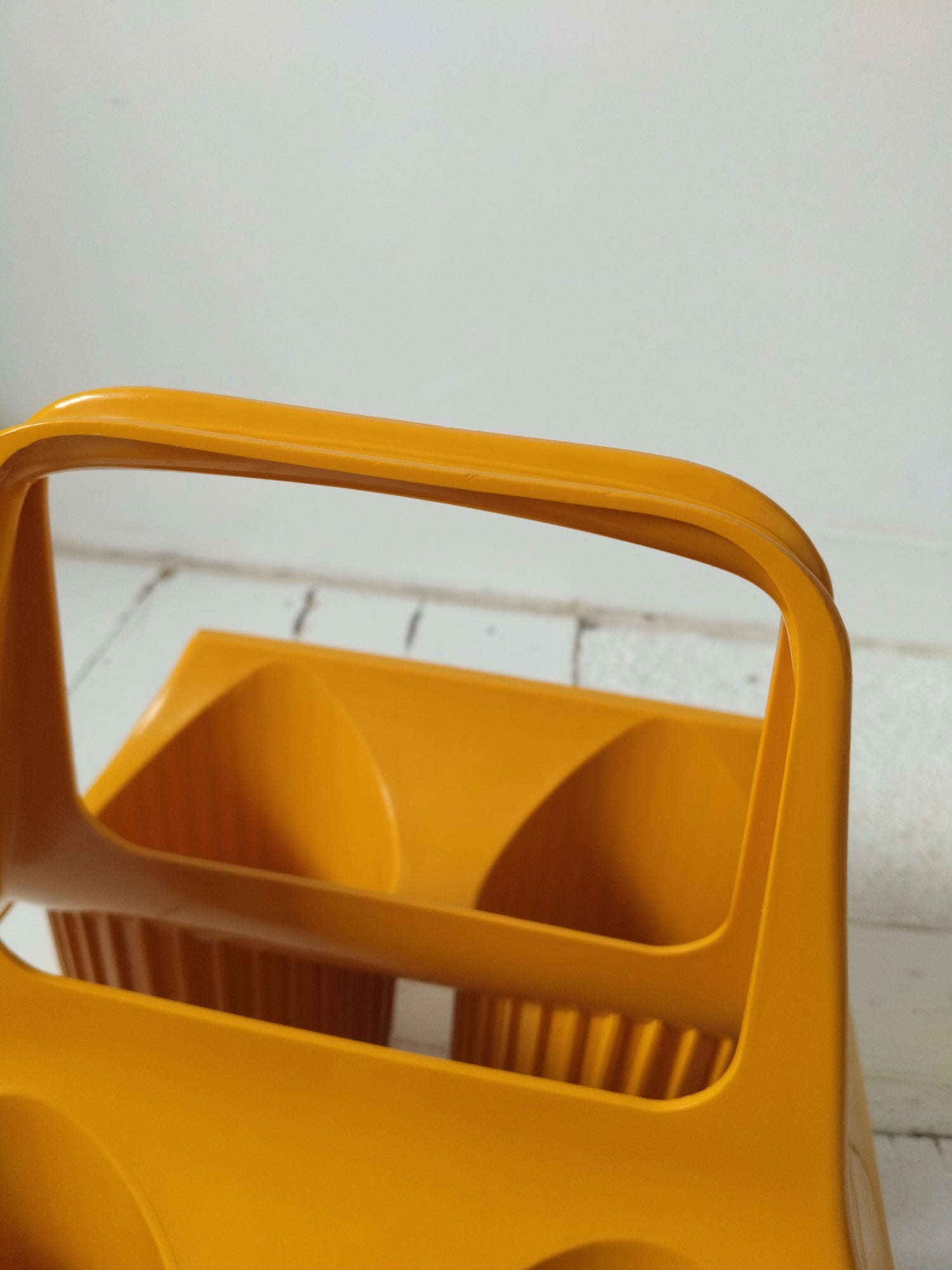 Range/porte-bouteilles en plastique Curver - cetaitmieuxavant