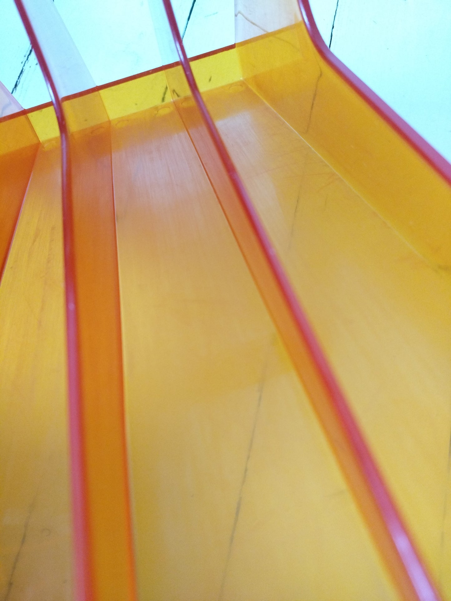 Range-vinyles 33T en plexi orange !!priorité à Mathilde!!