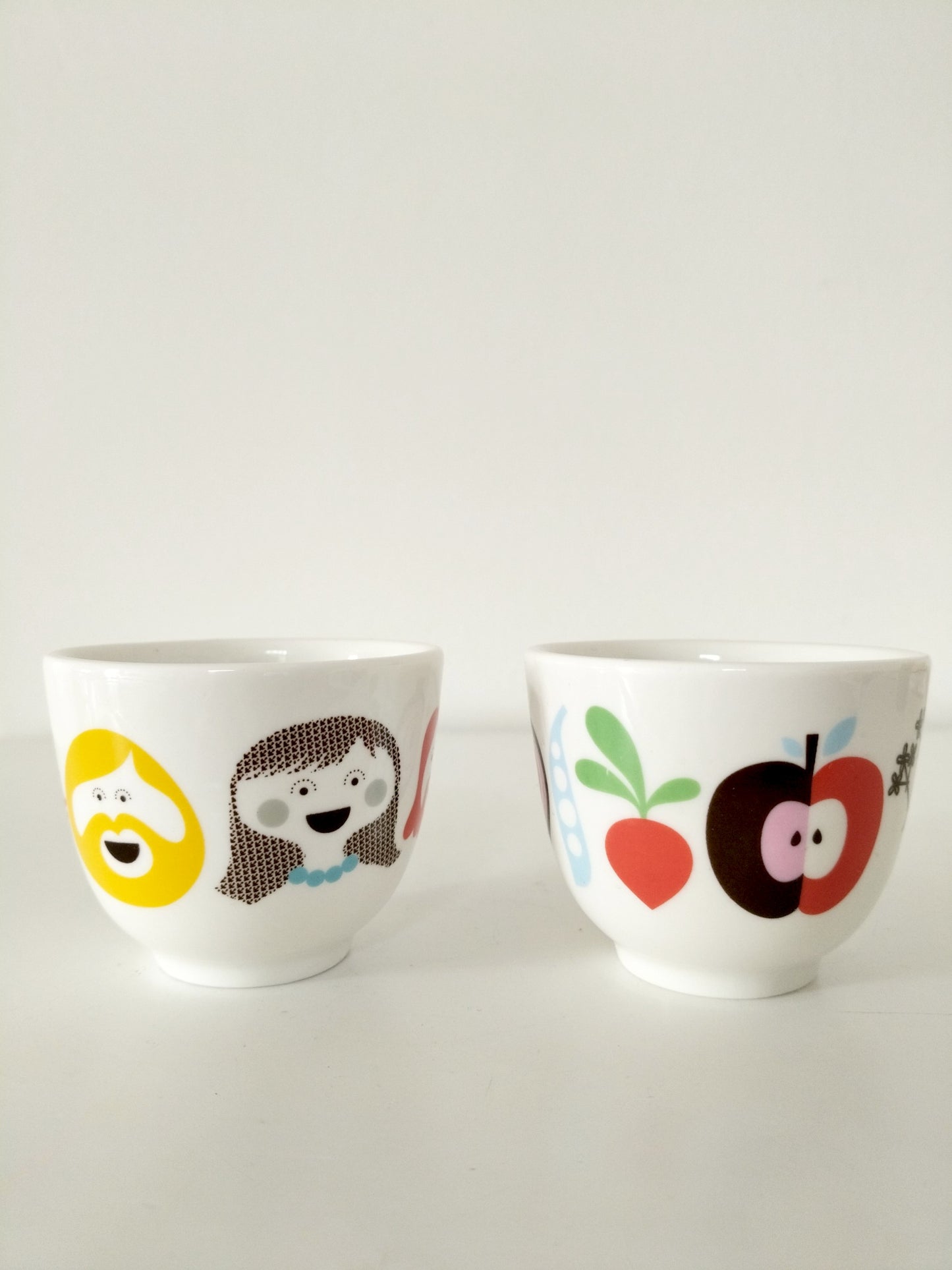 Ensemble de 2 mini cache-pots/ tasses à espresso par Sandra Isaksson pour Isak Suède 2010