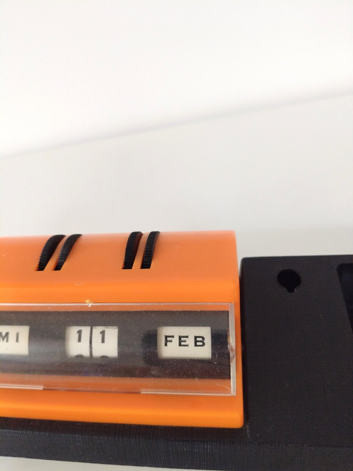 Calendrier perpétuel/ organisateur de bureau en plastique - cetaitmieuxavant