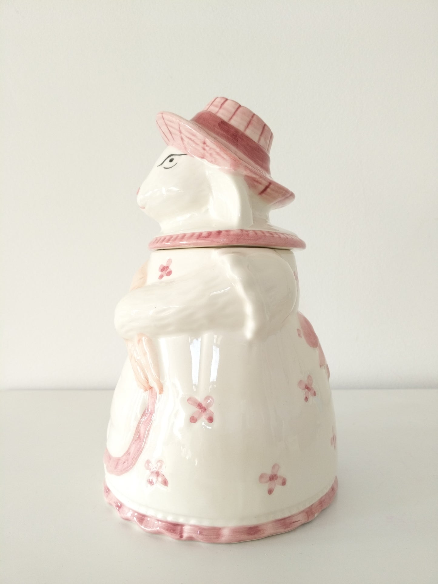 Gros pot à biscuits lapine en céramique