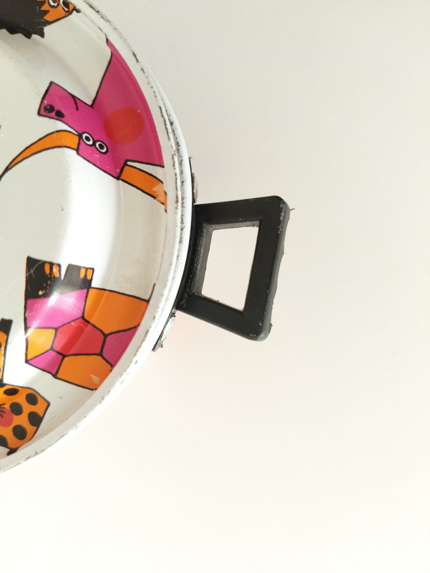 3 éléments de dinette/ casseroles en tôle