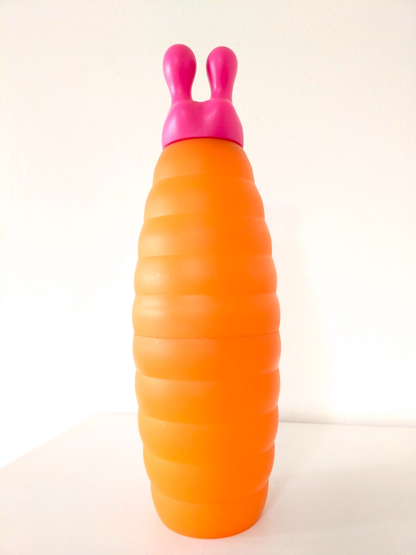Bouteille isotherme/ thermos Fred the Worm par Guido Venturini pour Alessi 1997