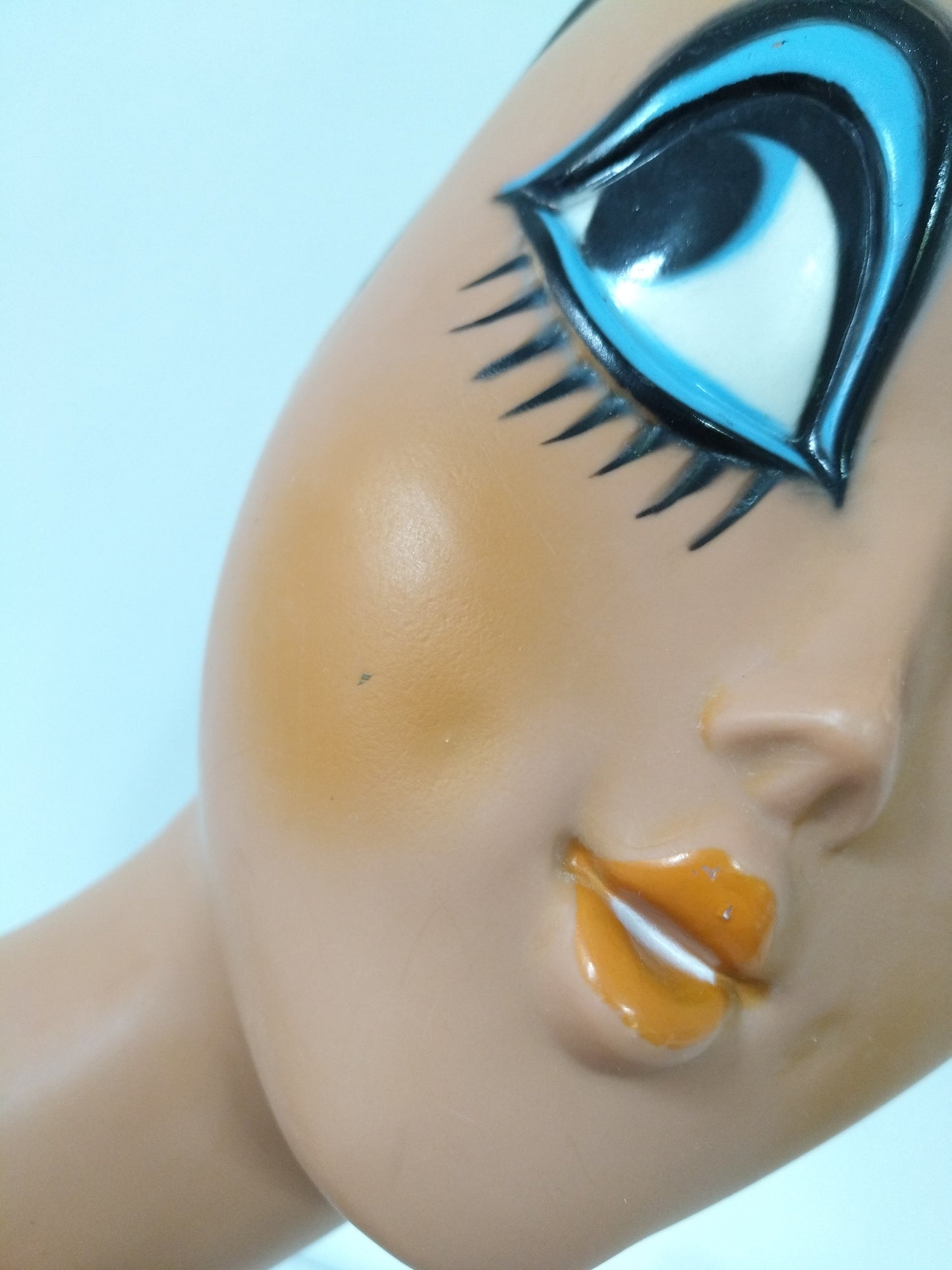Tête à chapeau Twiggy Huard 1971