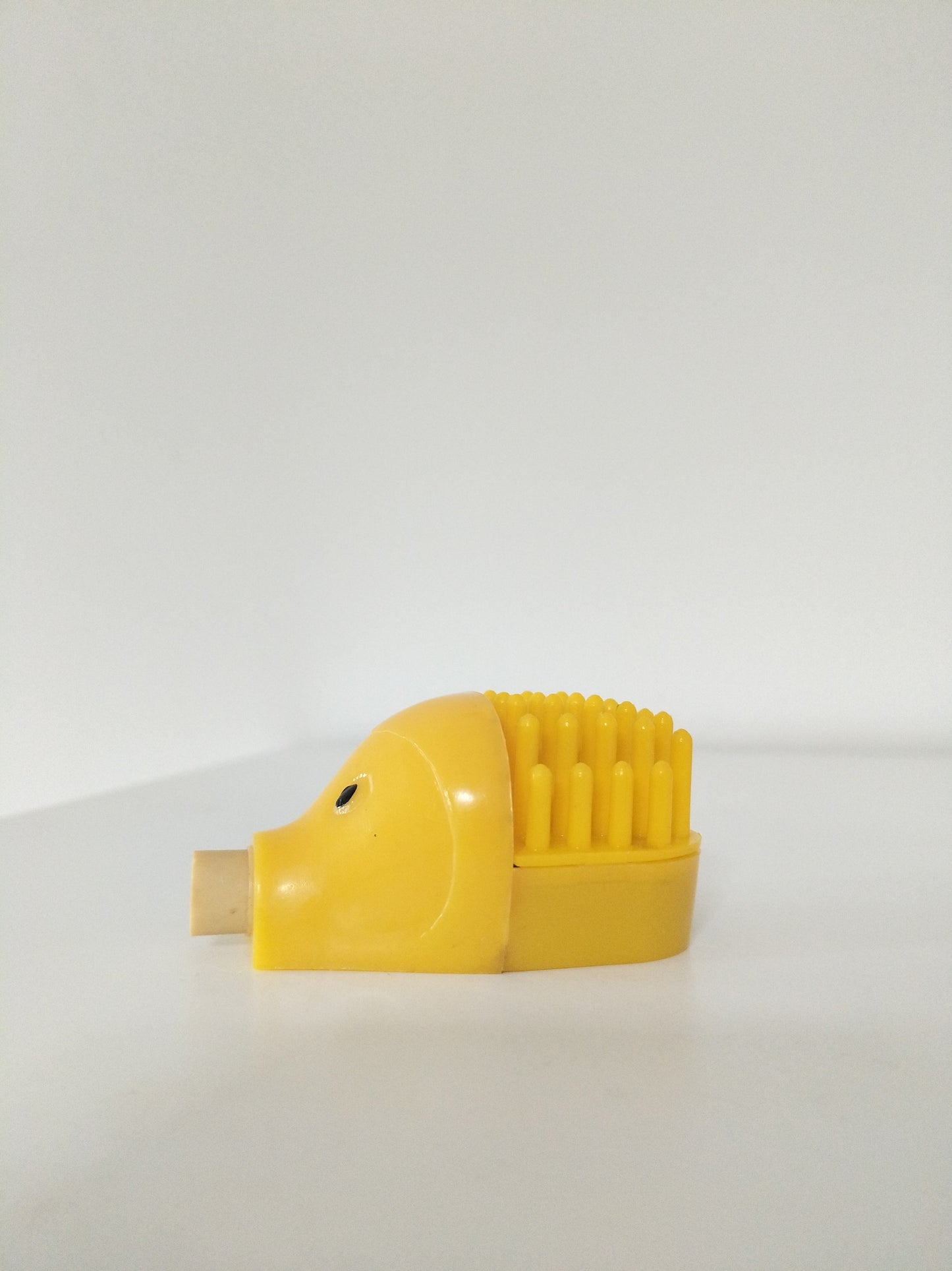 Hérisson miniature taille-crayon, porte-crayon et gomme 80's couleur au choix