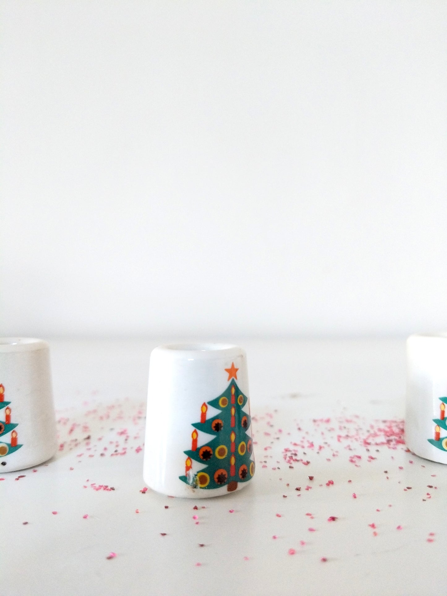 Duo de mini-bougeoirs de Noël décor sapin Germany + bougies blanches