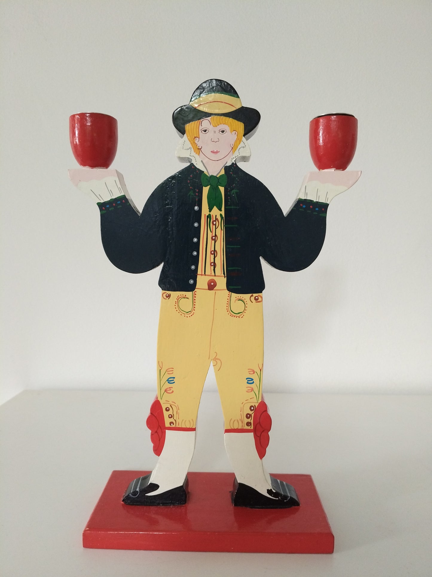 Ensemble de 2 bougeoirs en bois folklore suédois par Lizzie Velander pour Ikea 80's