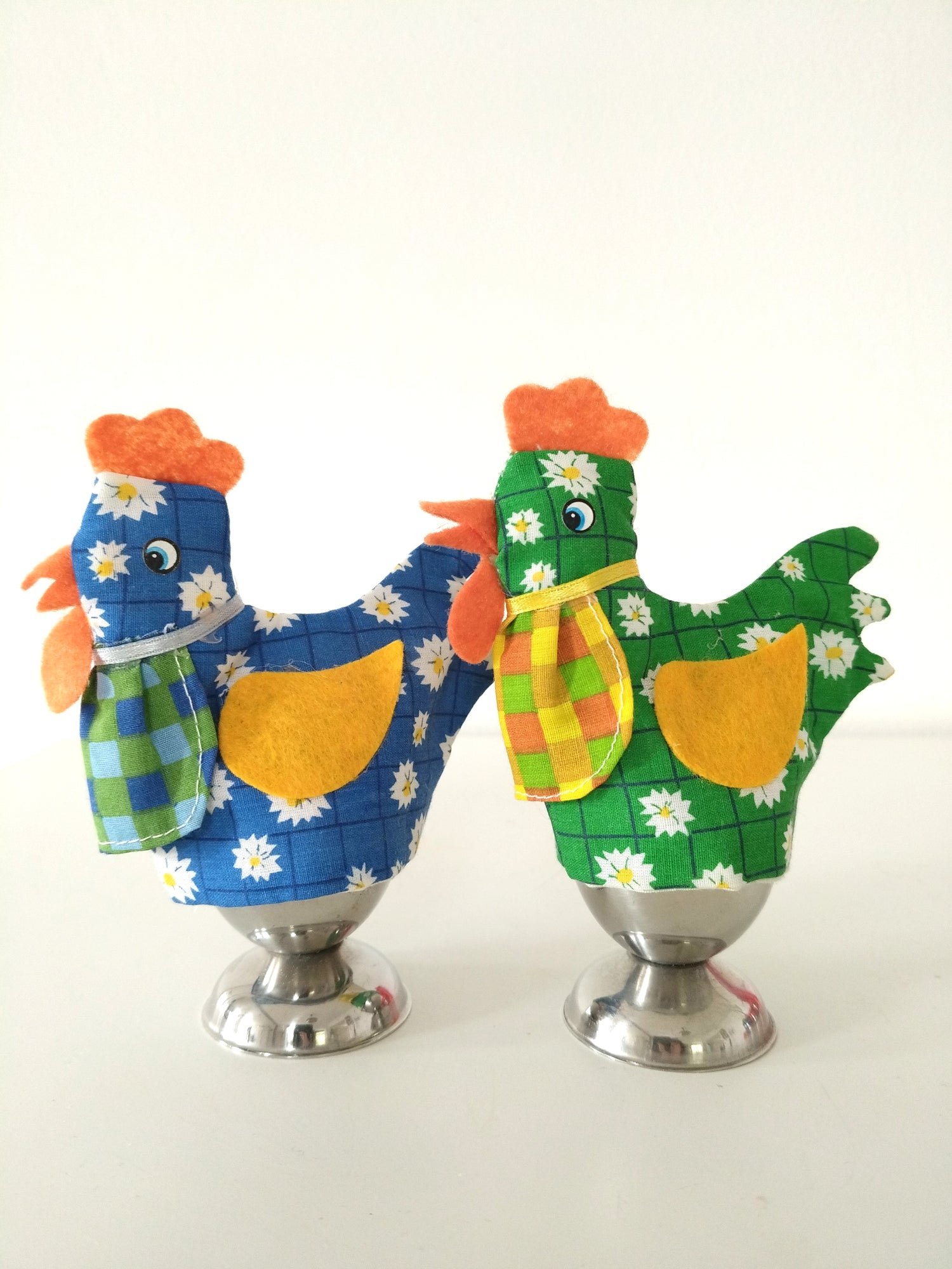 Ensemble de deux coquetiers + couvre-œufs poule - cetaitmieuxavant