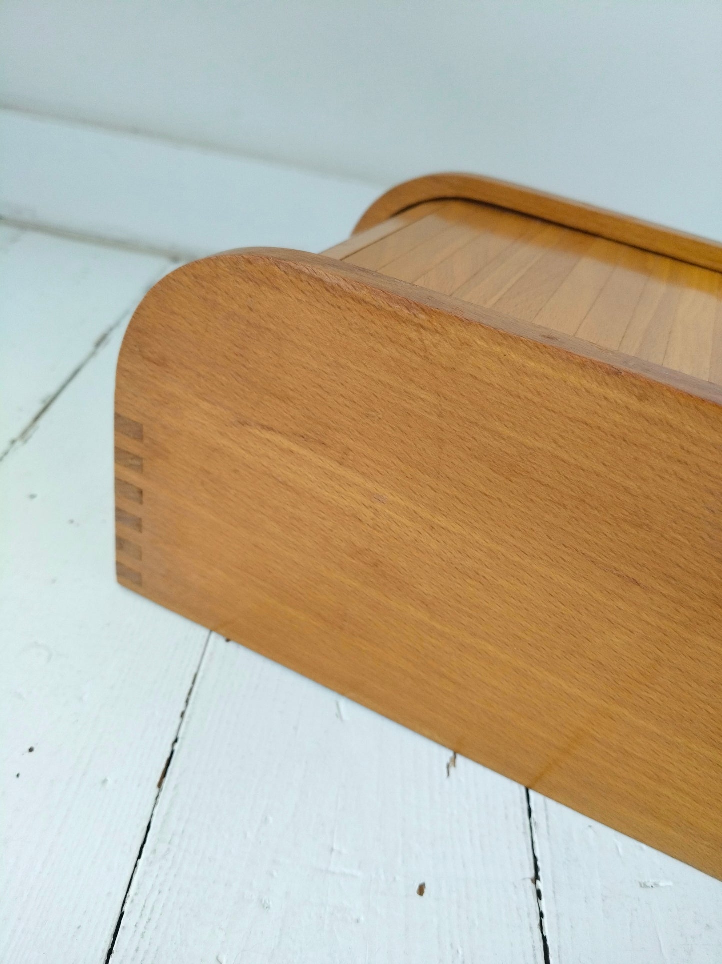 Ancienne boîte à fiches à volet en bois
