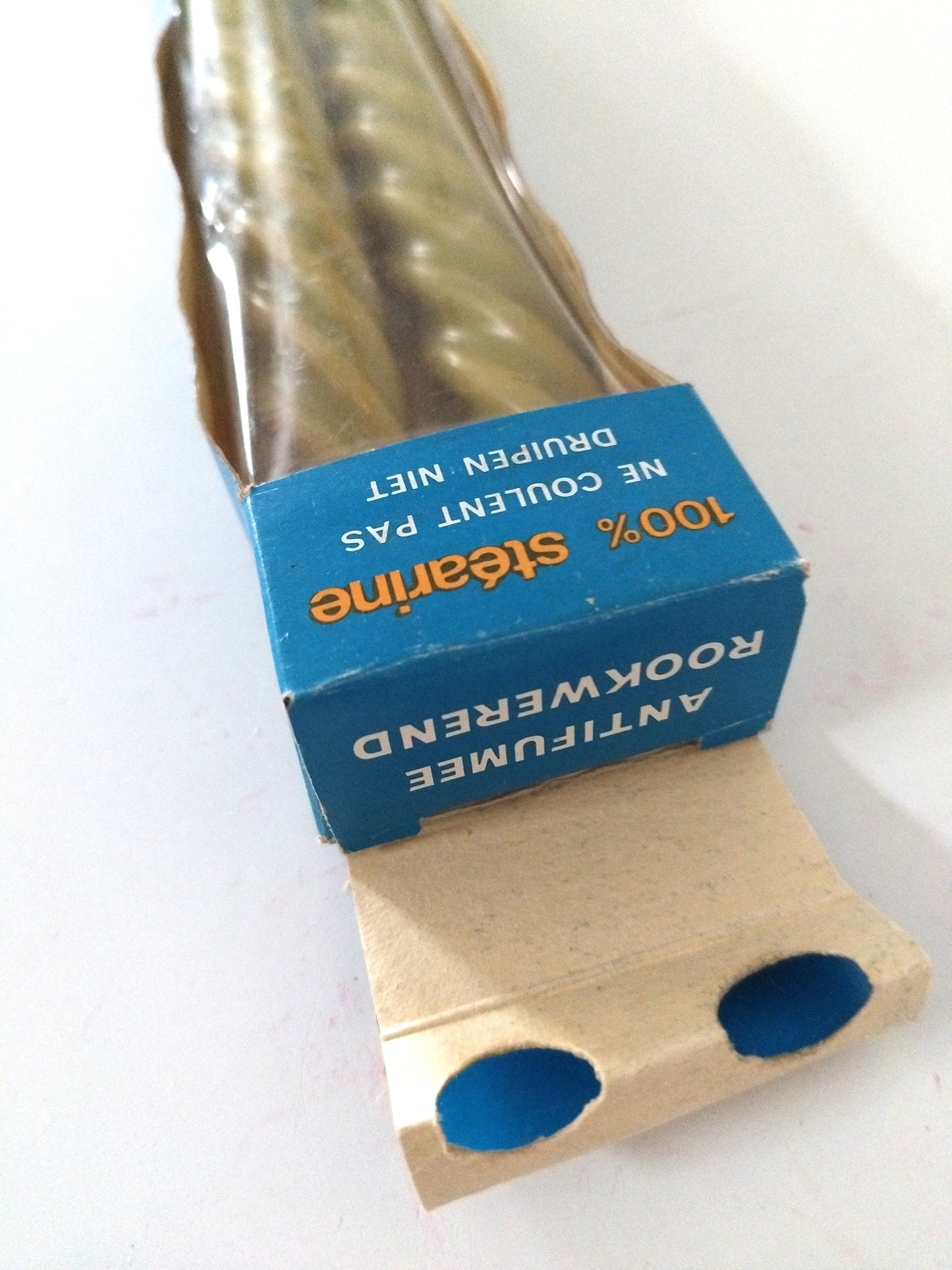 2 anciennes bougies torsadées "bougies de la cour"