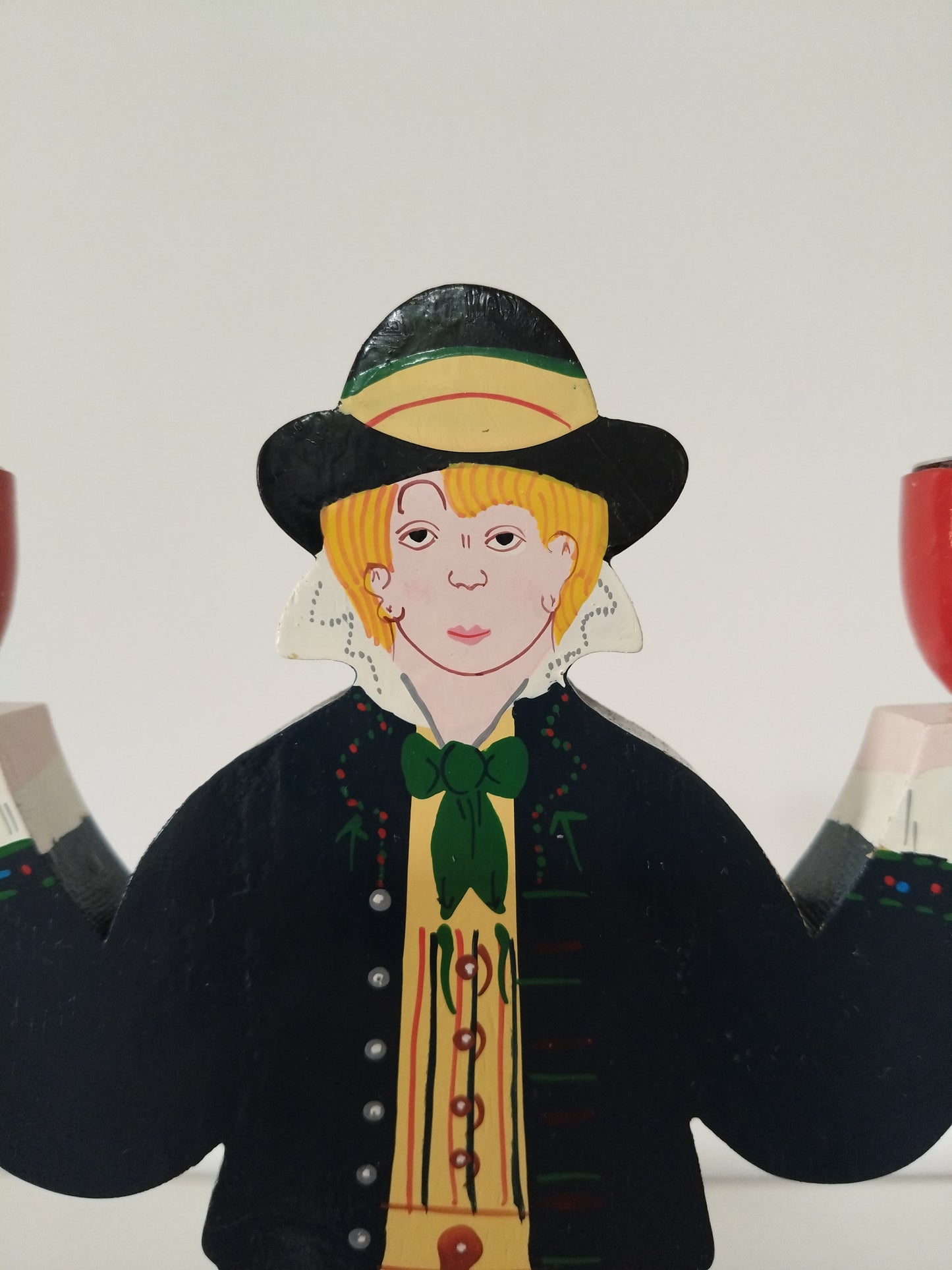 Ensemble de 2 bougeoirs en bois folklore suédois par Lizzie Velander pour Ikea 80's