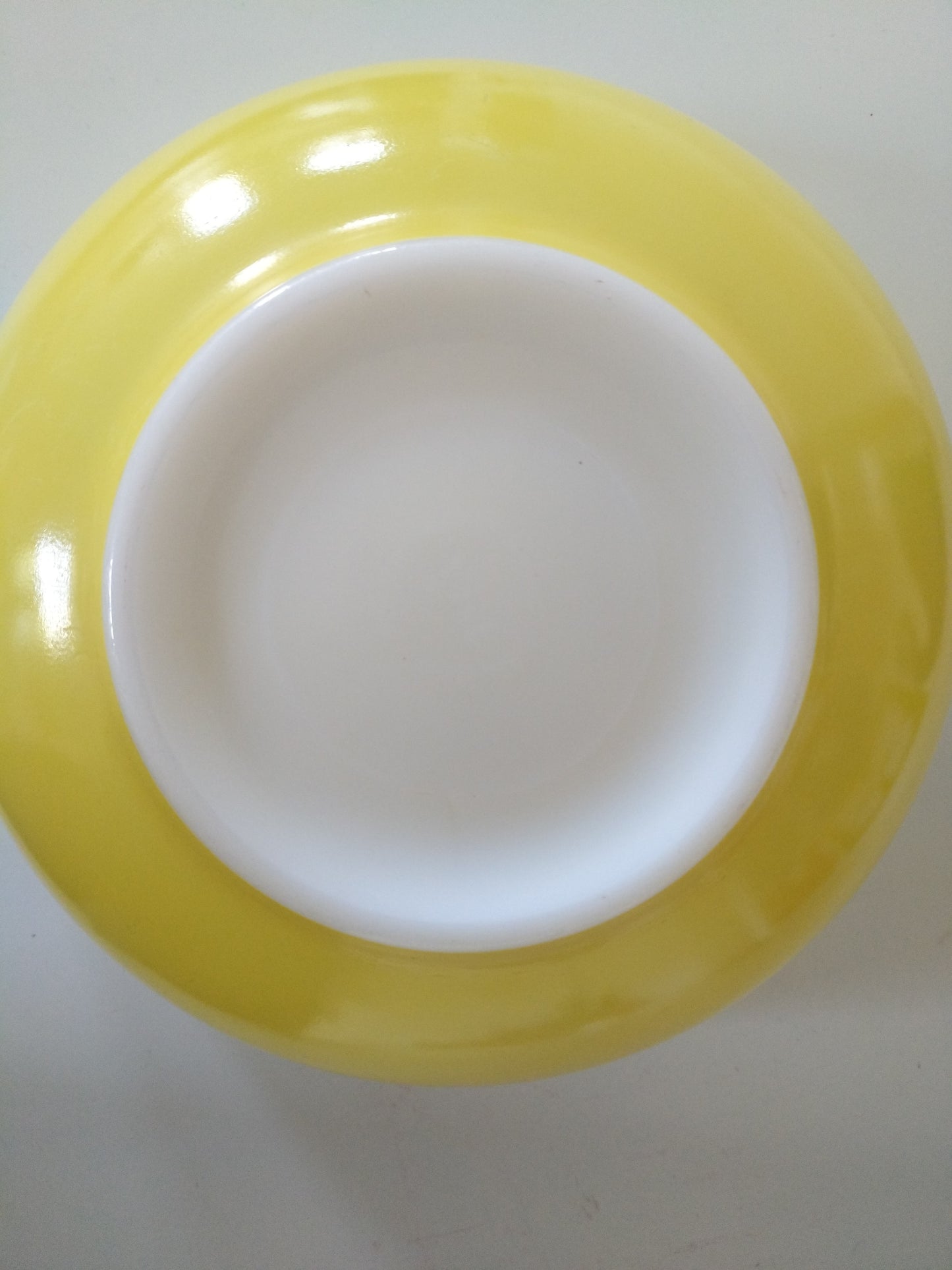 Gros bol mélangeur Pyrex USA jaune
