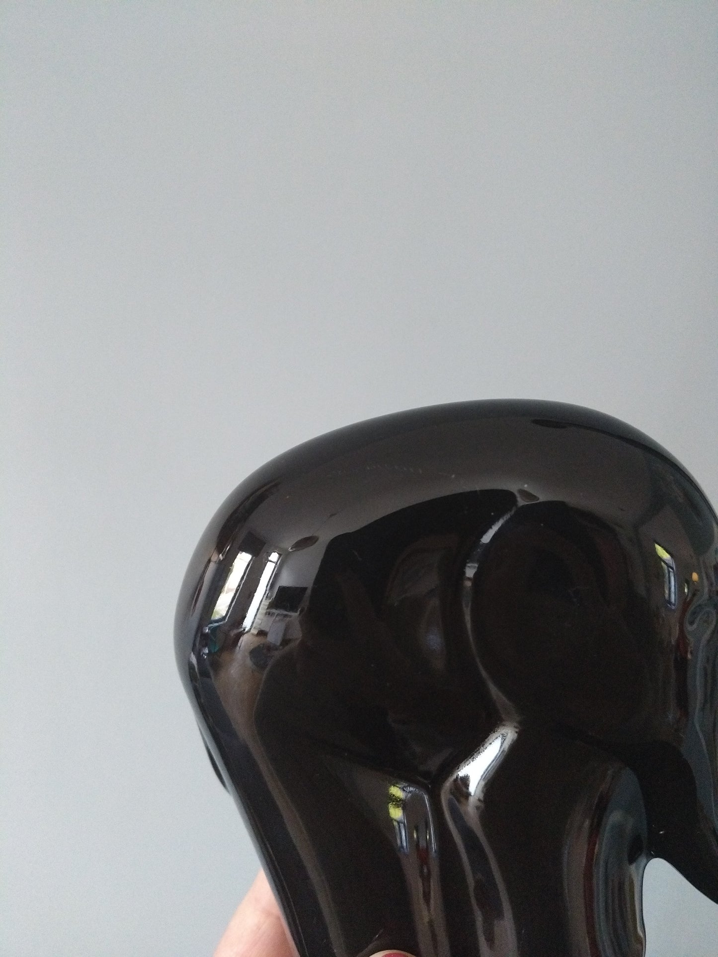 Éléphant décoratif en céramique style Sgrefa