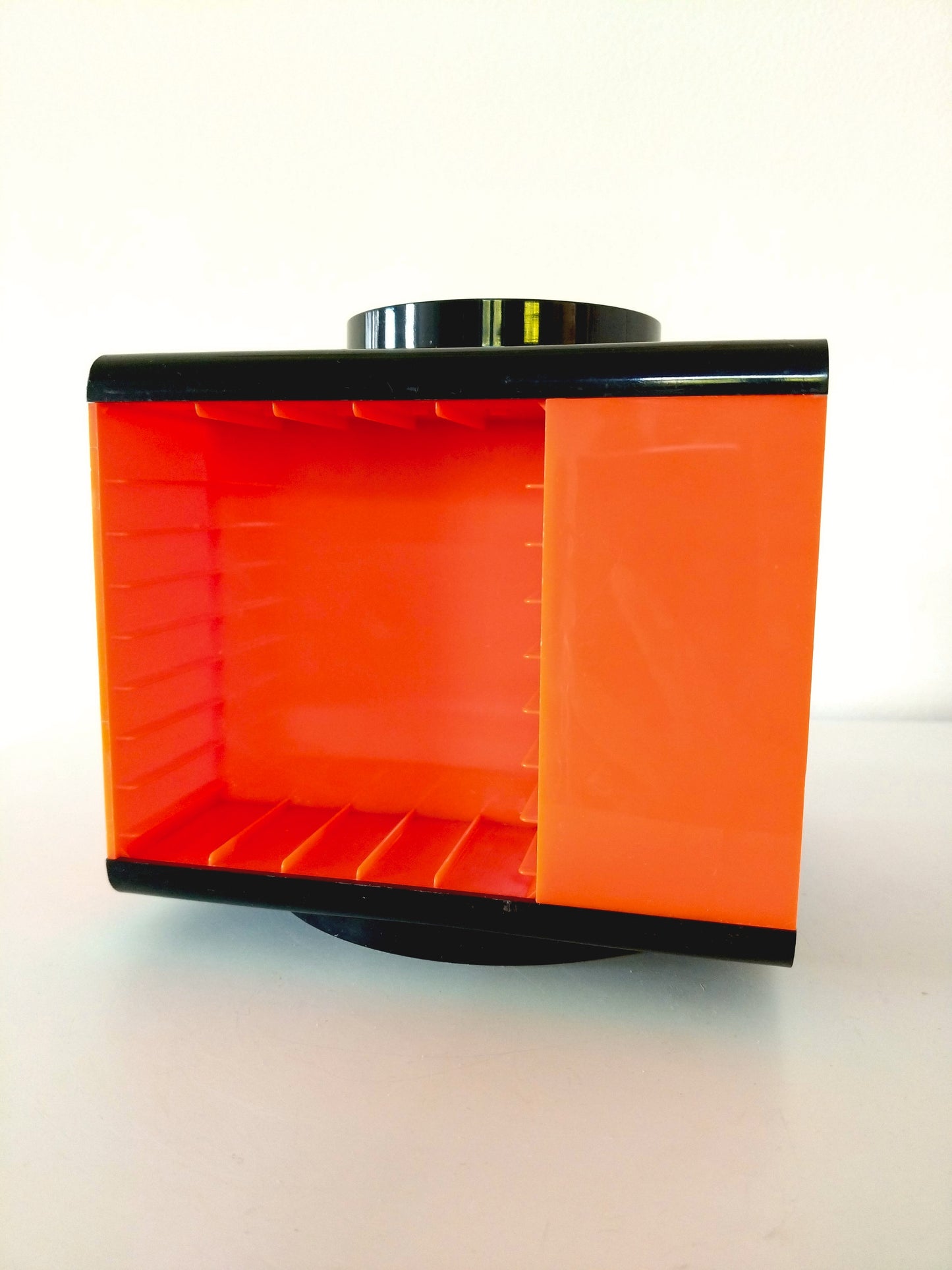 "Cassettes bar"/ carrousel à cassettes/ range-cassettes audio Schott en plastique