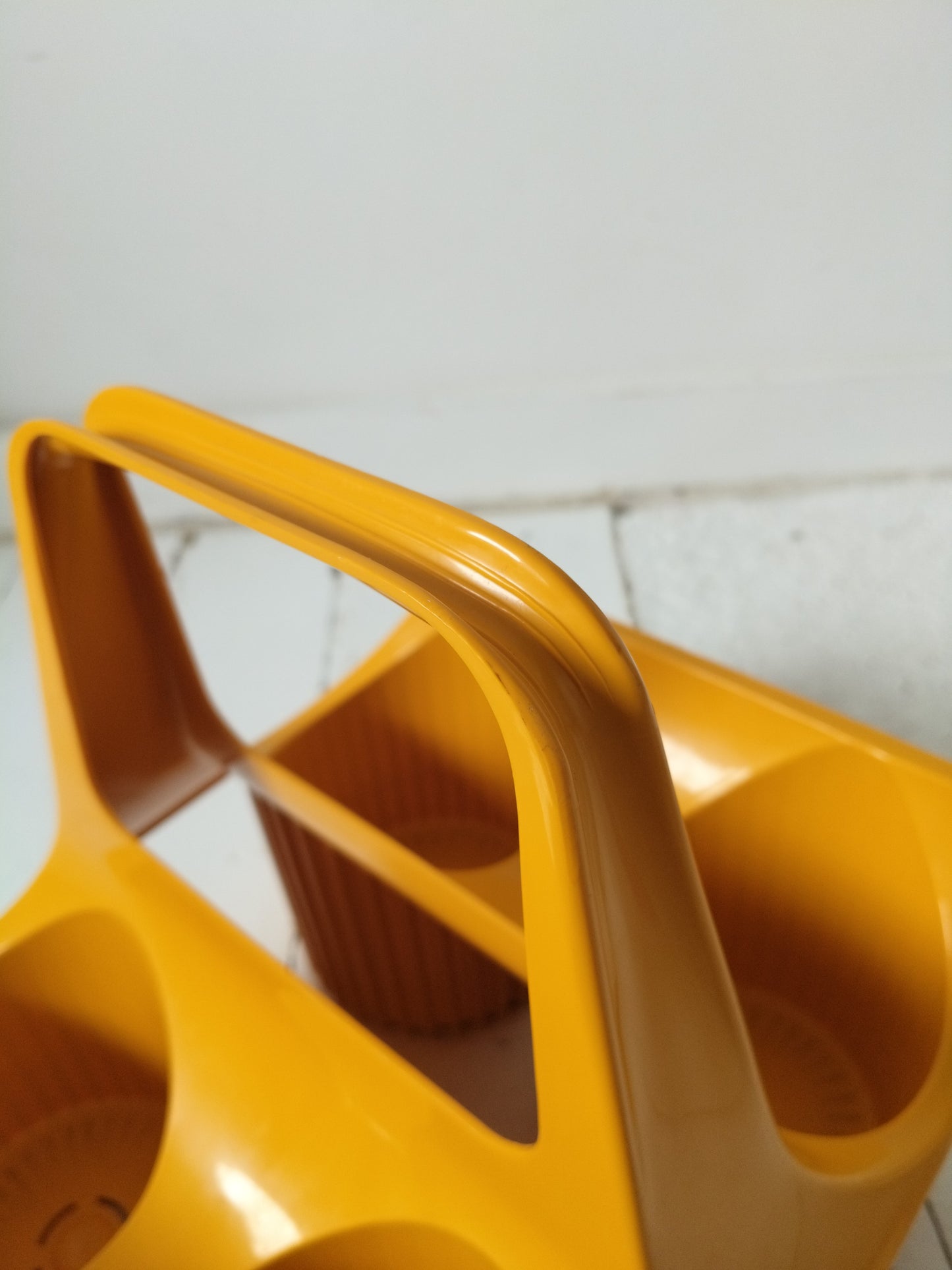 Range/porte-bouteilles en plastique Curver - cetaitmieuxavant