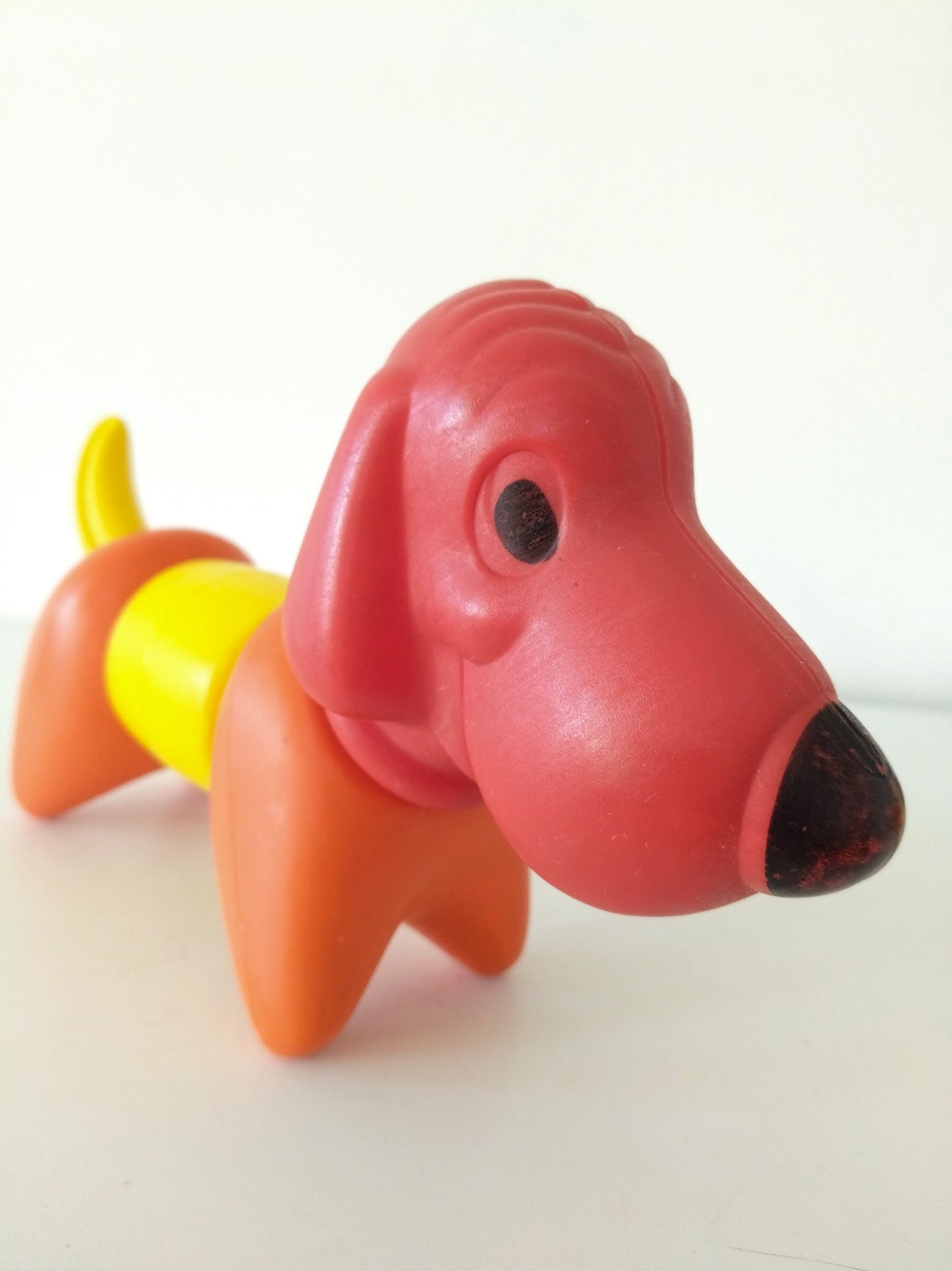 Jouet/ puzzle/ chien à emboîter en plastique Tupperware Toy