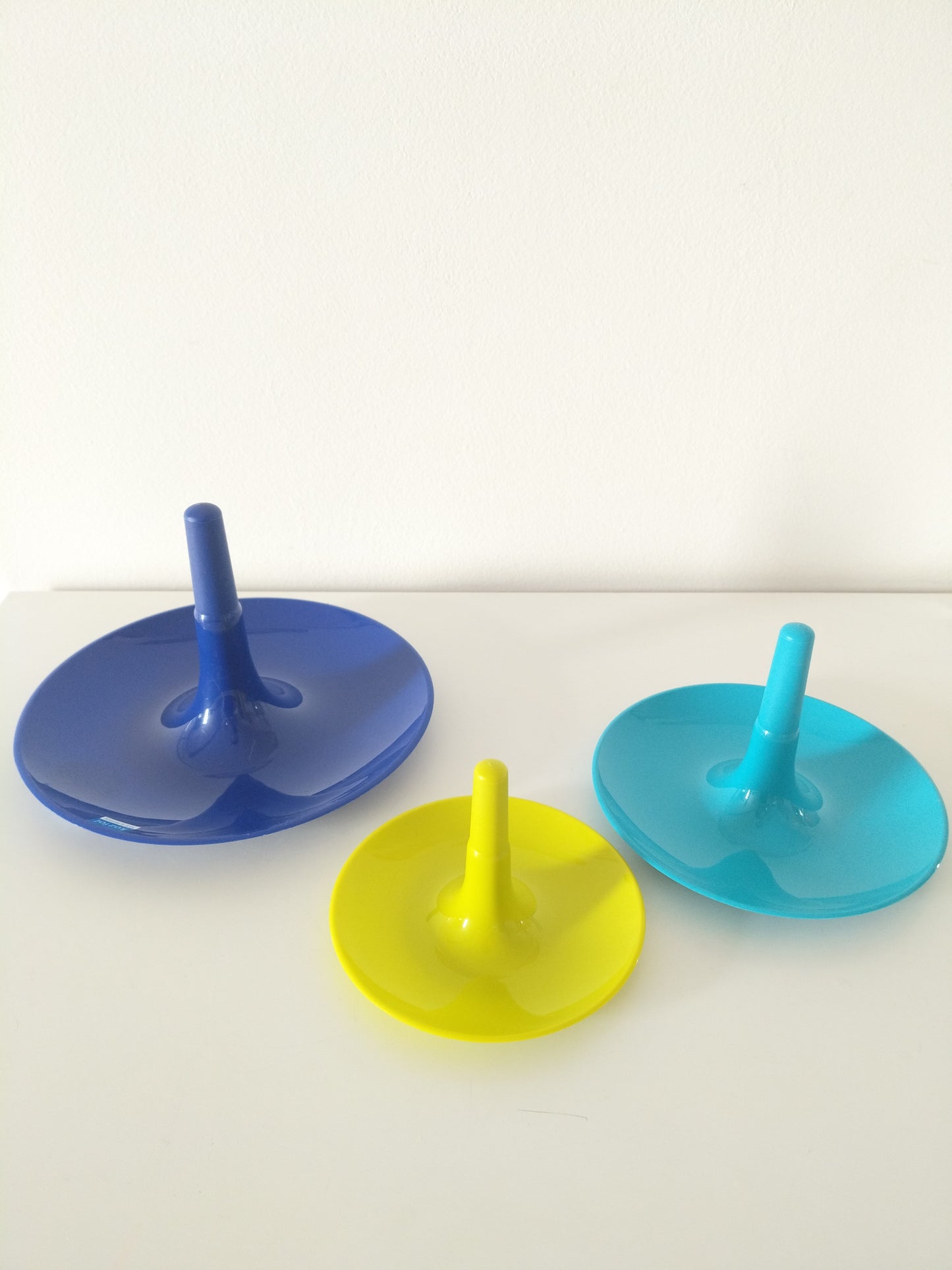 Petit présentoir/ étagère Babell XS par Wien pour Koziol Germany