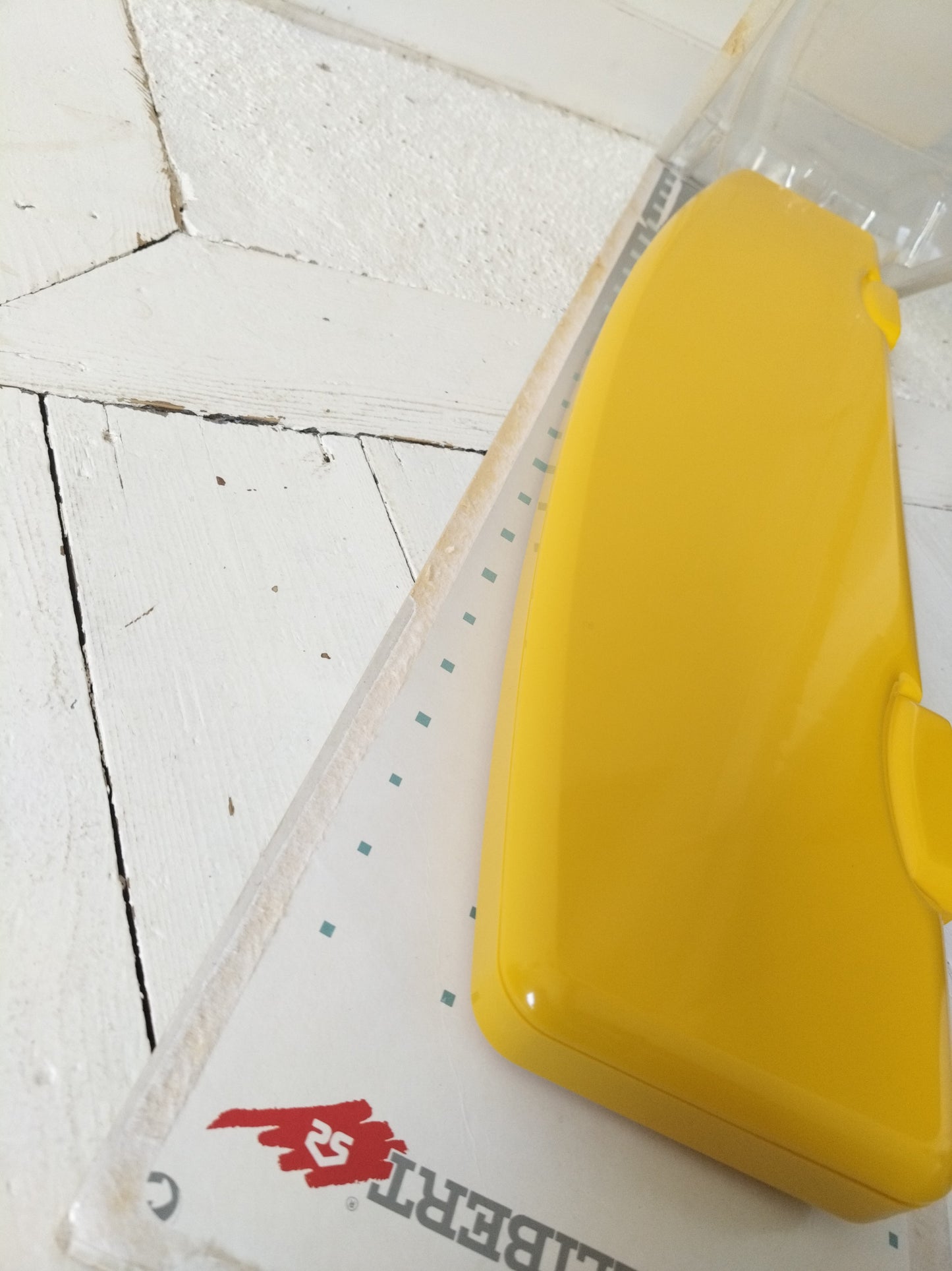 Étagère murale en plastique Allibert