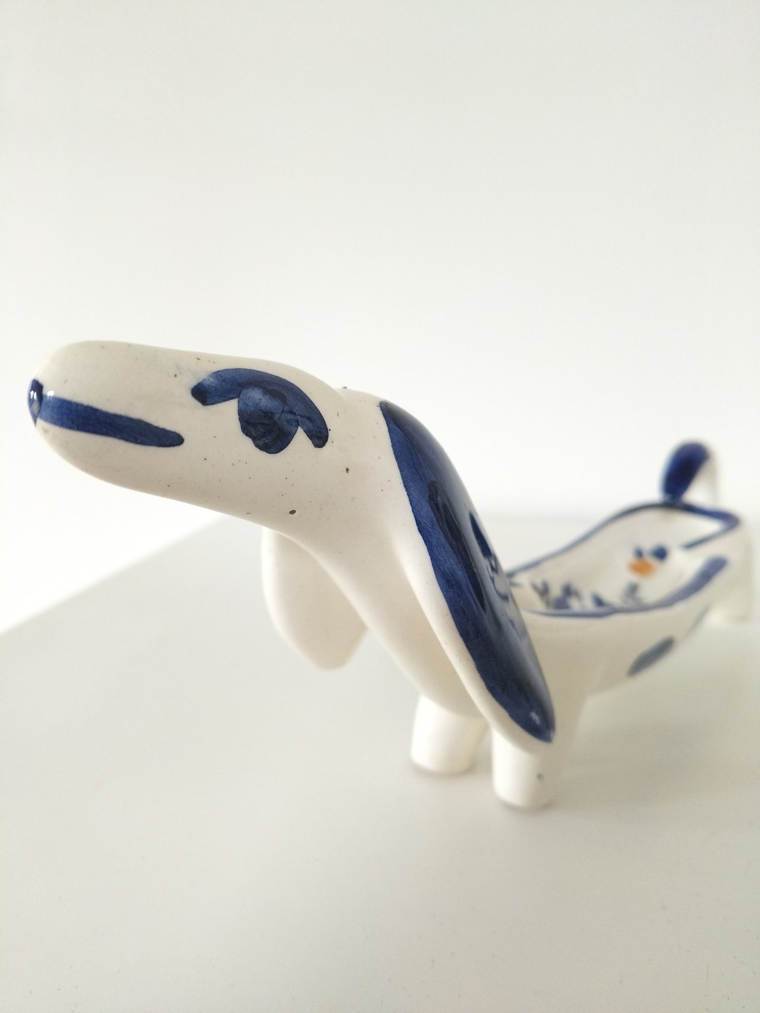 Cendrier/ vide-poches/ porte-bijoux chien saucisse teckel en céramique - cetaitmieuxavant