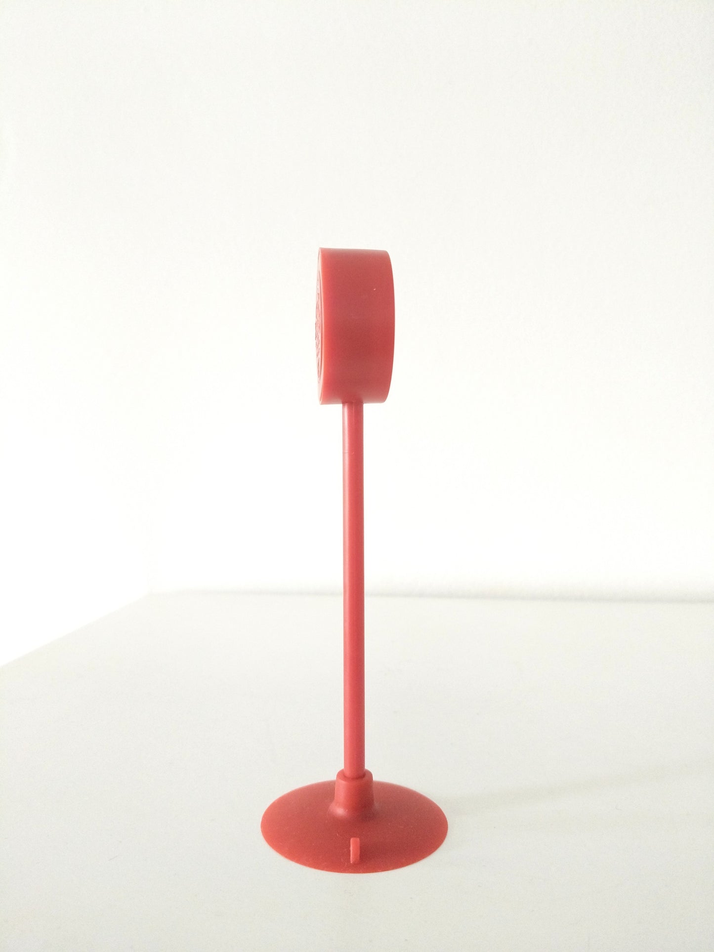 Petite horloge de table à ventouse Ikea Stakig 2019