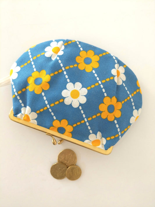 Porte-monnaie/ pochette flower power en tissu - cetaitmieuxavant