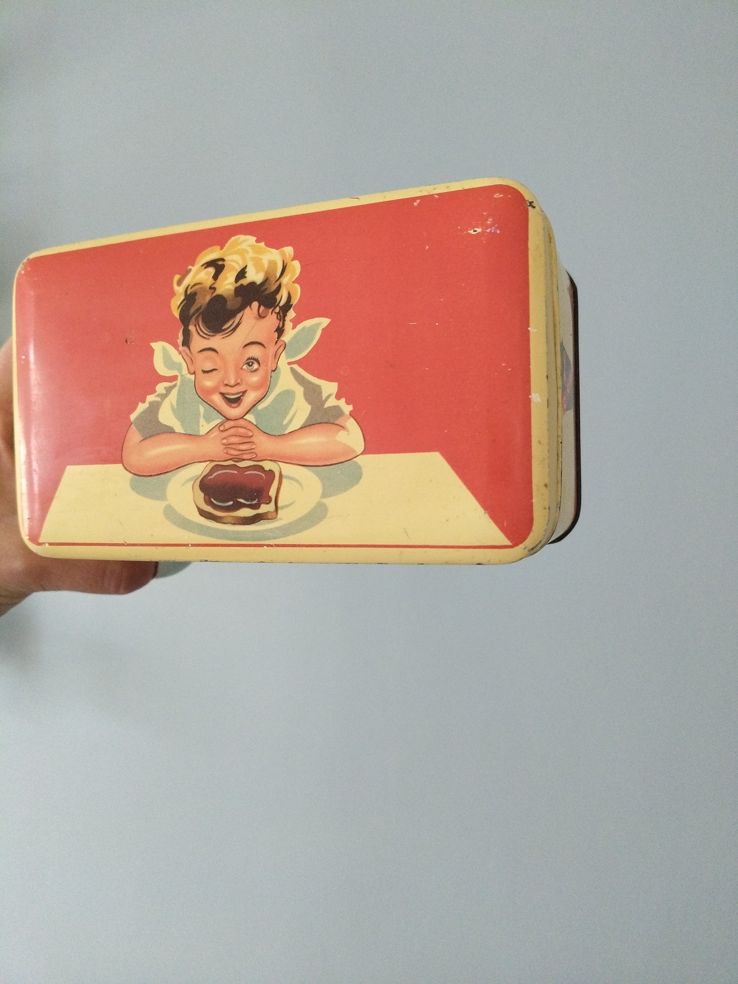 Ancienne boîte métallique publicitaire GFS - cetaitmieuxavant