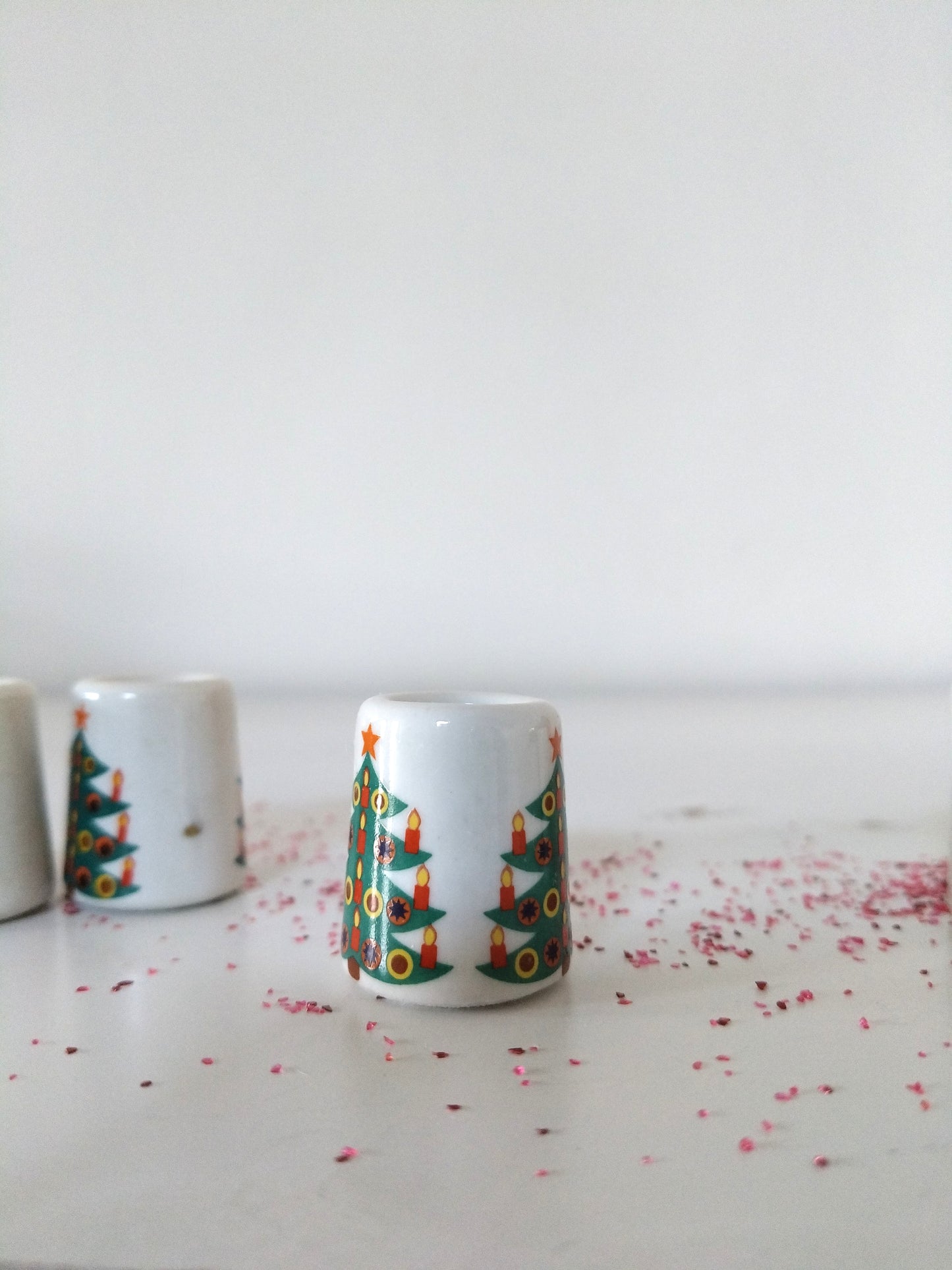 Duo de mini-bougeoirs de Noël décor sapin Germany + bougies blanches