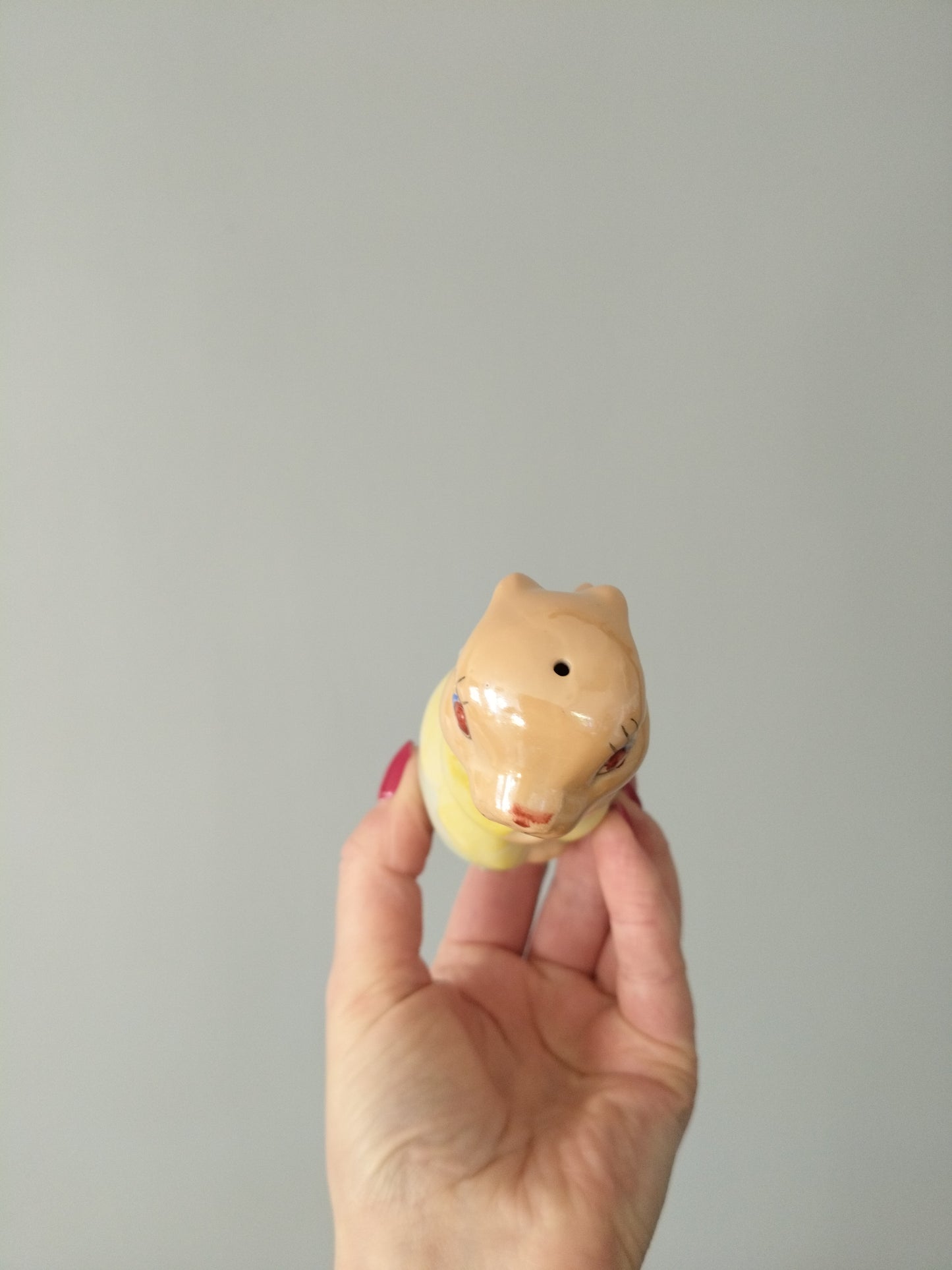 Salière ou poivrière lapine en céramique émaillée nacrée - cetaitmieuxavant