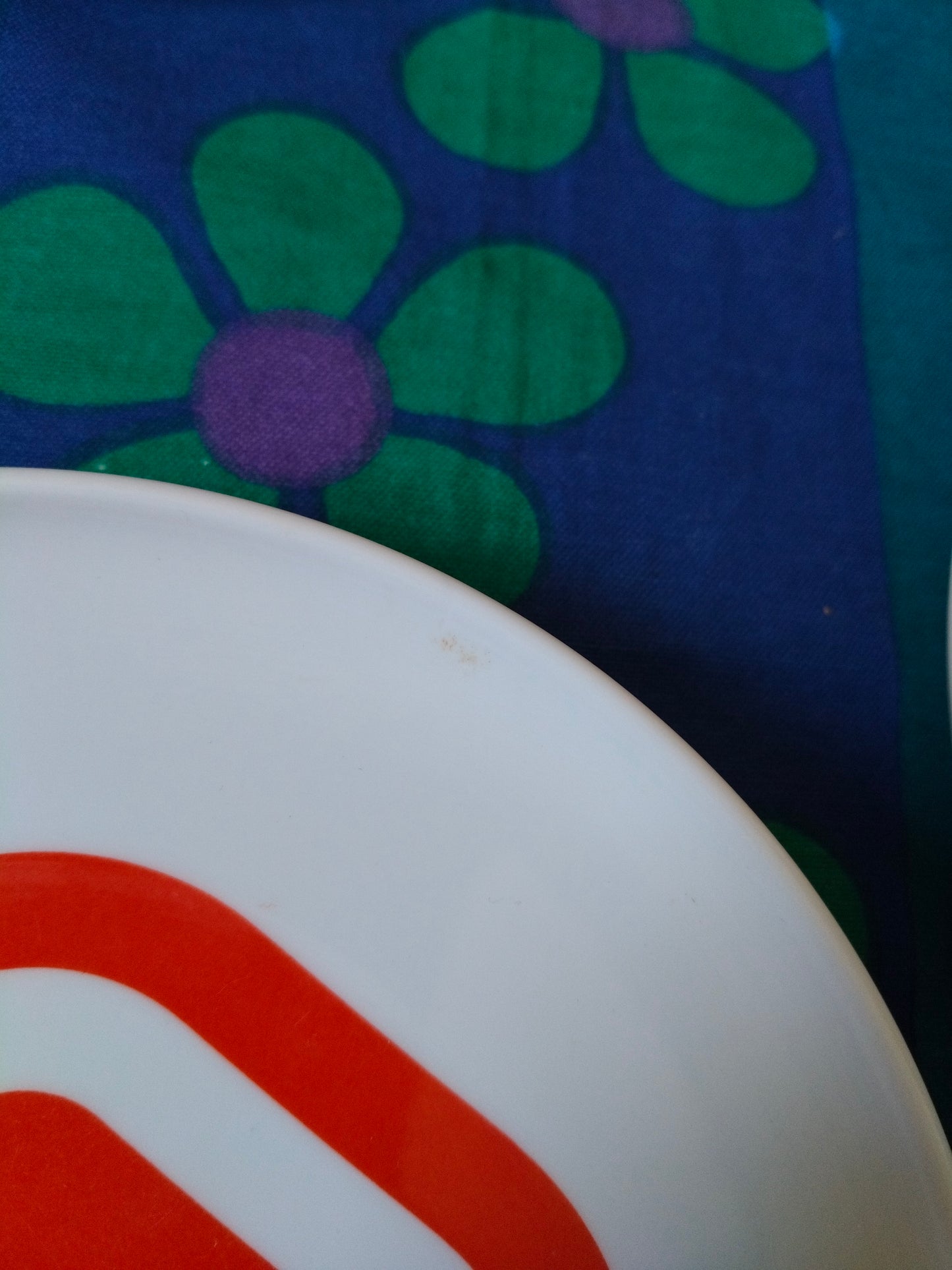 4 petites assiettes en mélamine STYLE Italy