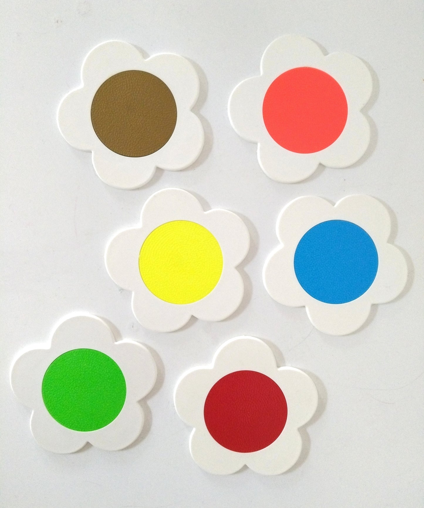 Ensemble de 6 sous-verres fleur en plastique