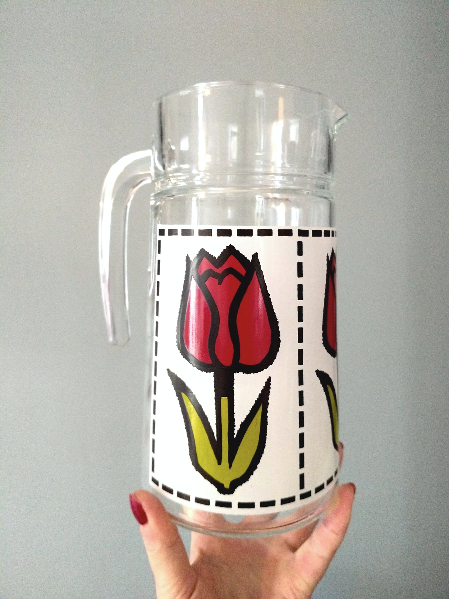 Carafe tulipes en verre