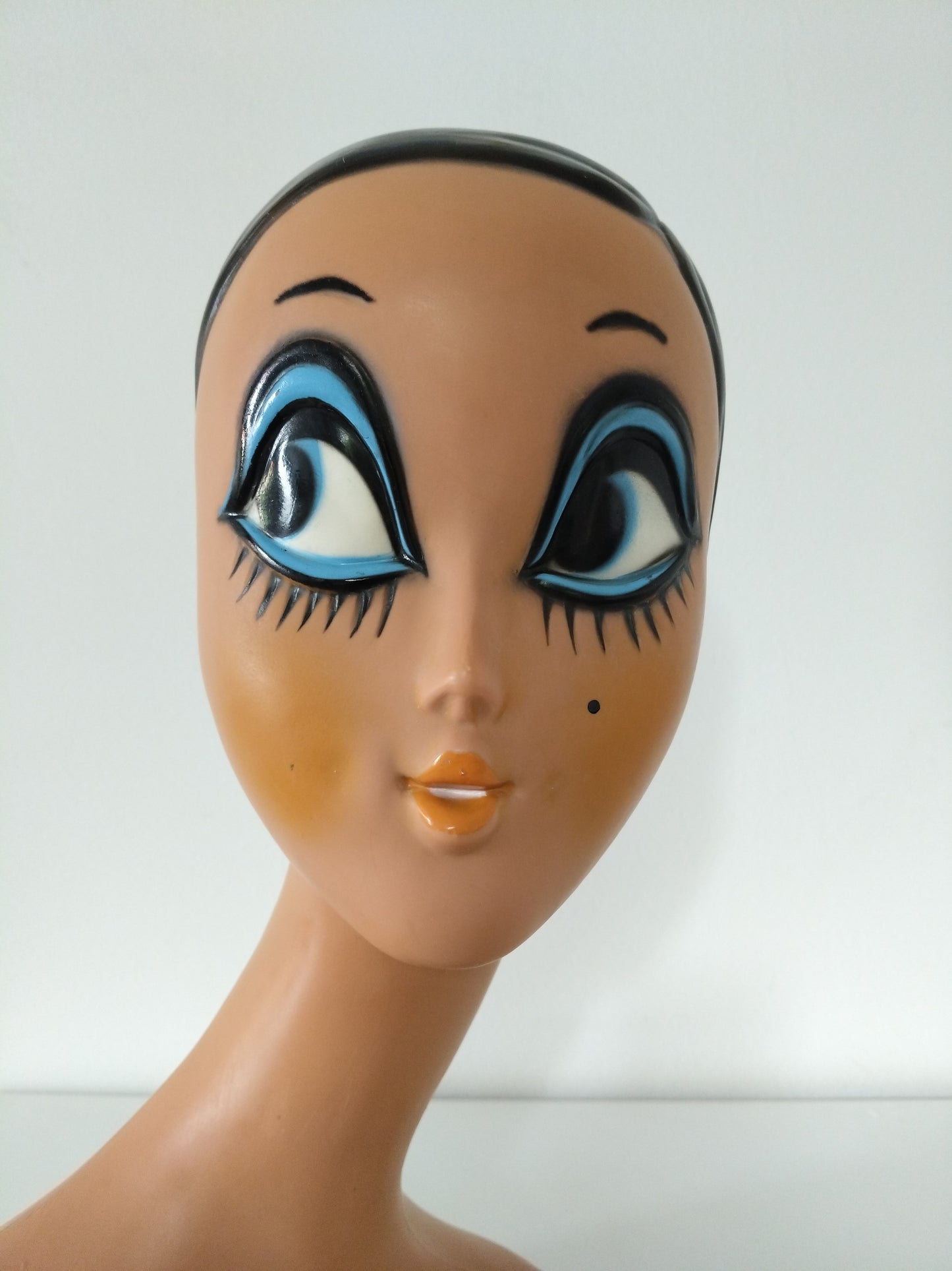 Tête à chapeau Twiggy Huard 1971