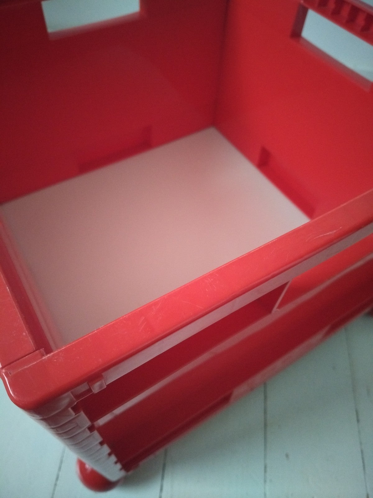 Box de rangement à roulettes en plastique Ikea Märd 90's