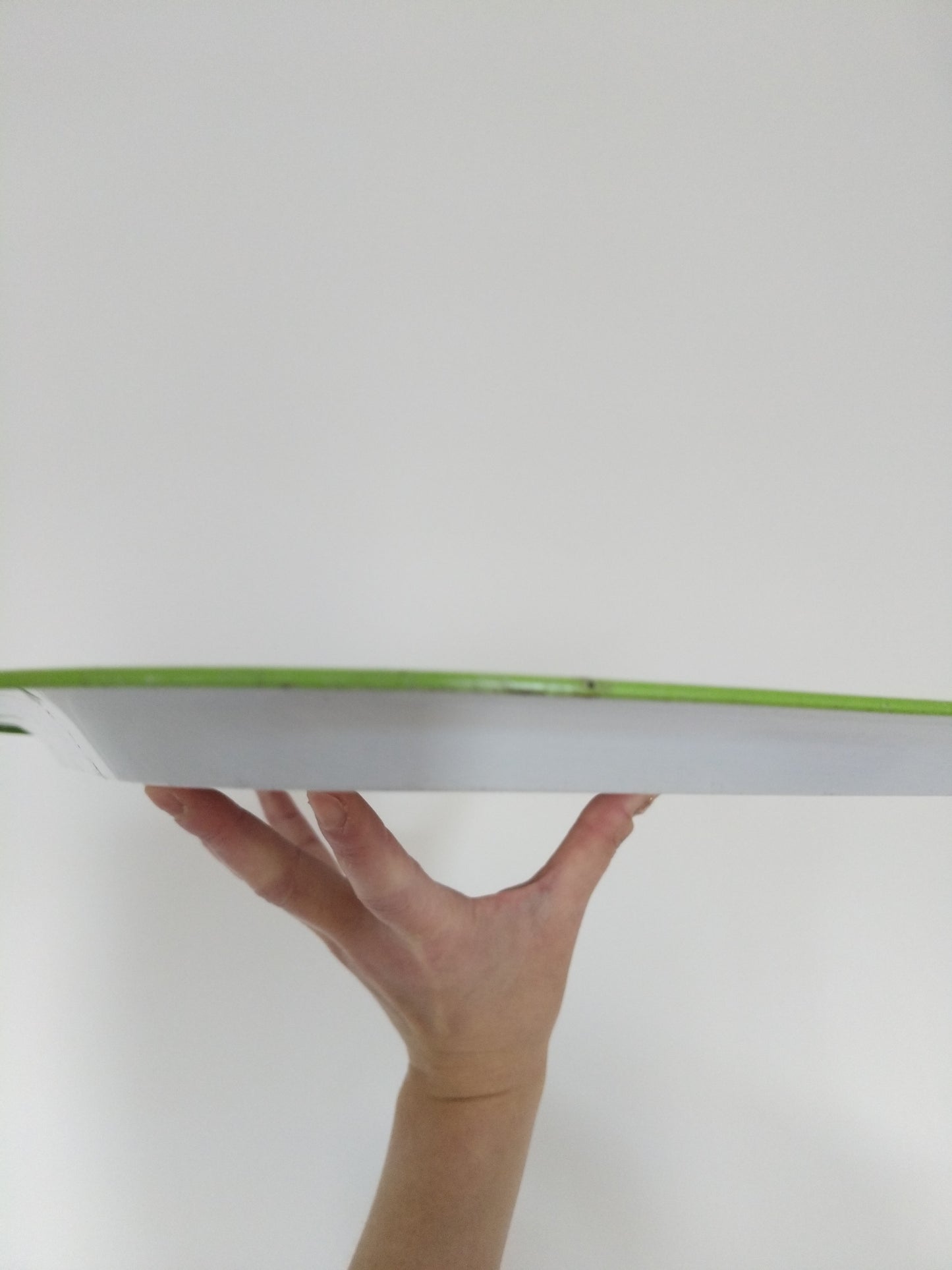 Plateau métallique paon publicitaire Préfontaines Edery